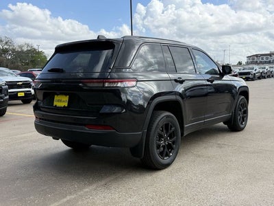 2026 Jeep Grand Cherokee GRAND CHEROKEE LAREDO ALTITUDE 4X2