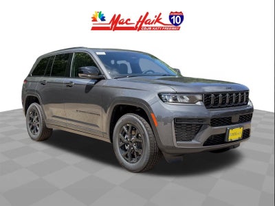 2026 Jeep Grand Cherokee Laredo Altitude