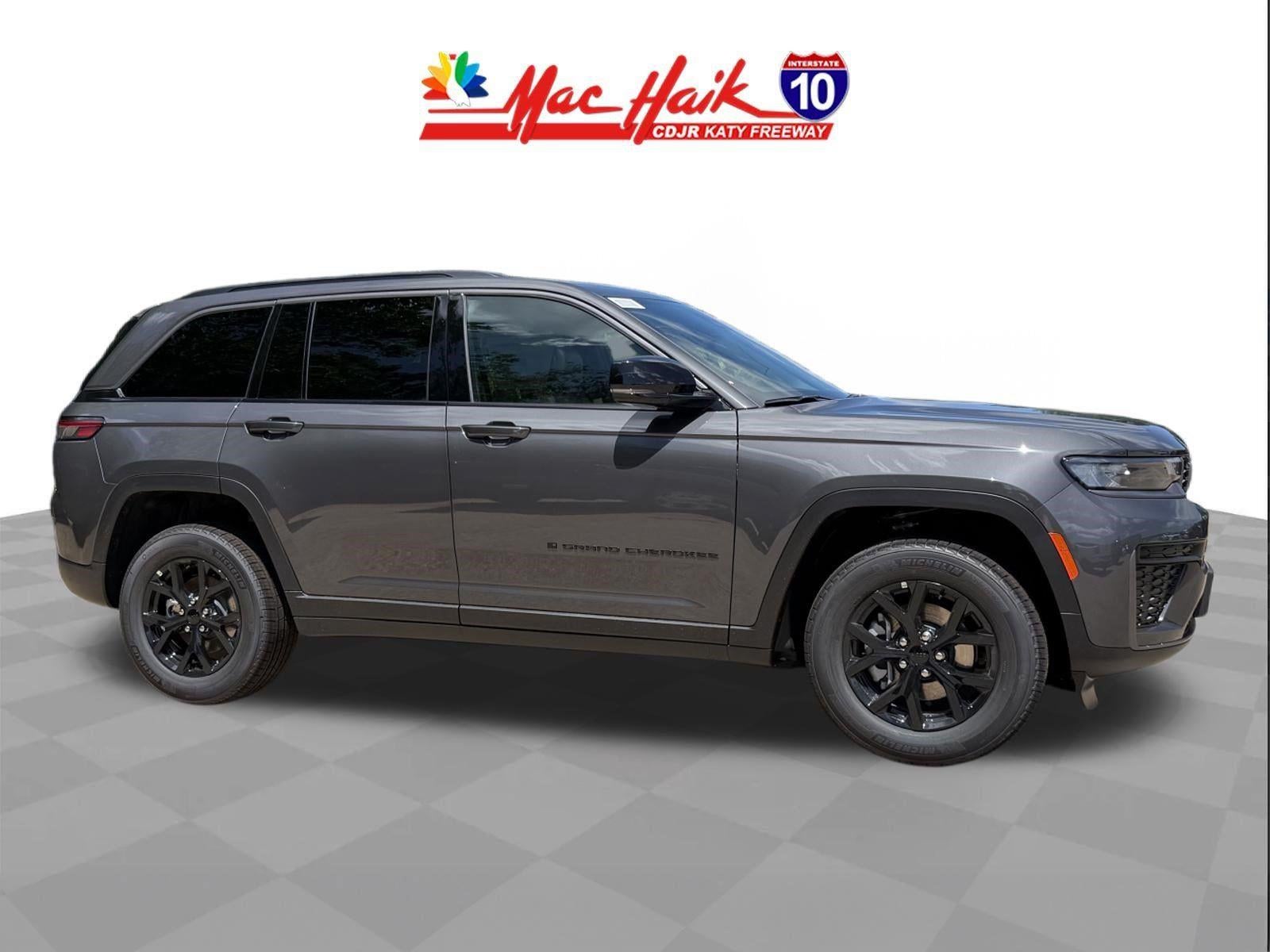 2026 Jeep Grand Cherokee Laredo Altitude