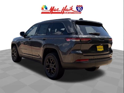 2026 Jeep Grand Cherokee Laredo Altitude
