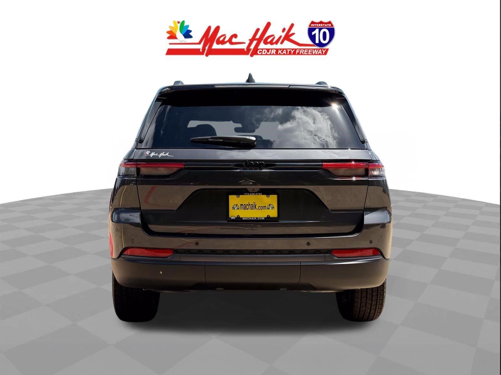 2026 Jeep Grand Cherokee Laredo Altitude