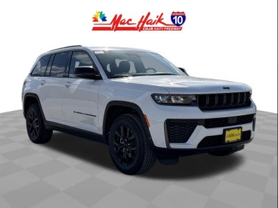 2026 Jeep Grand Cherokee Laredo Altitude