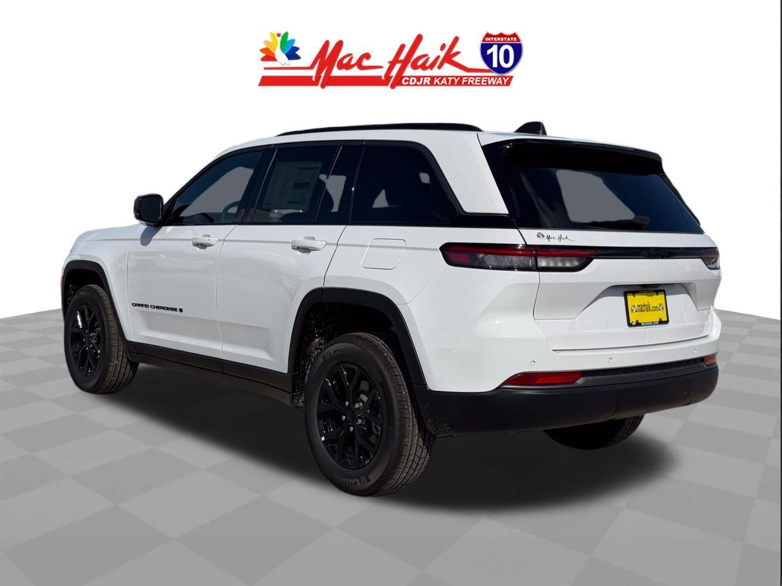 2026 Jeep Grand Cherokee Laredo Altitude