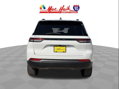 2026 Jeep Grand Cherokee Laredo Altitude
