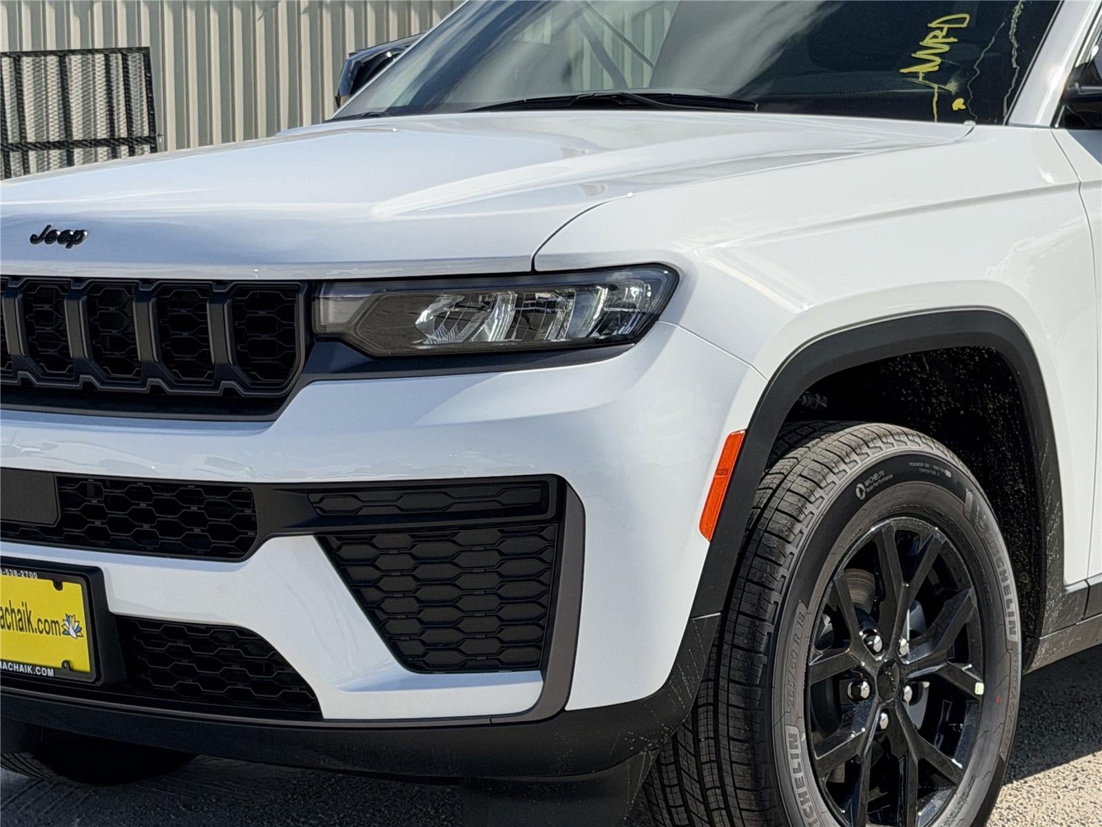 2026 Jeep Grand Cherokee Laredo Altitude
