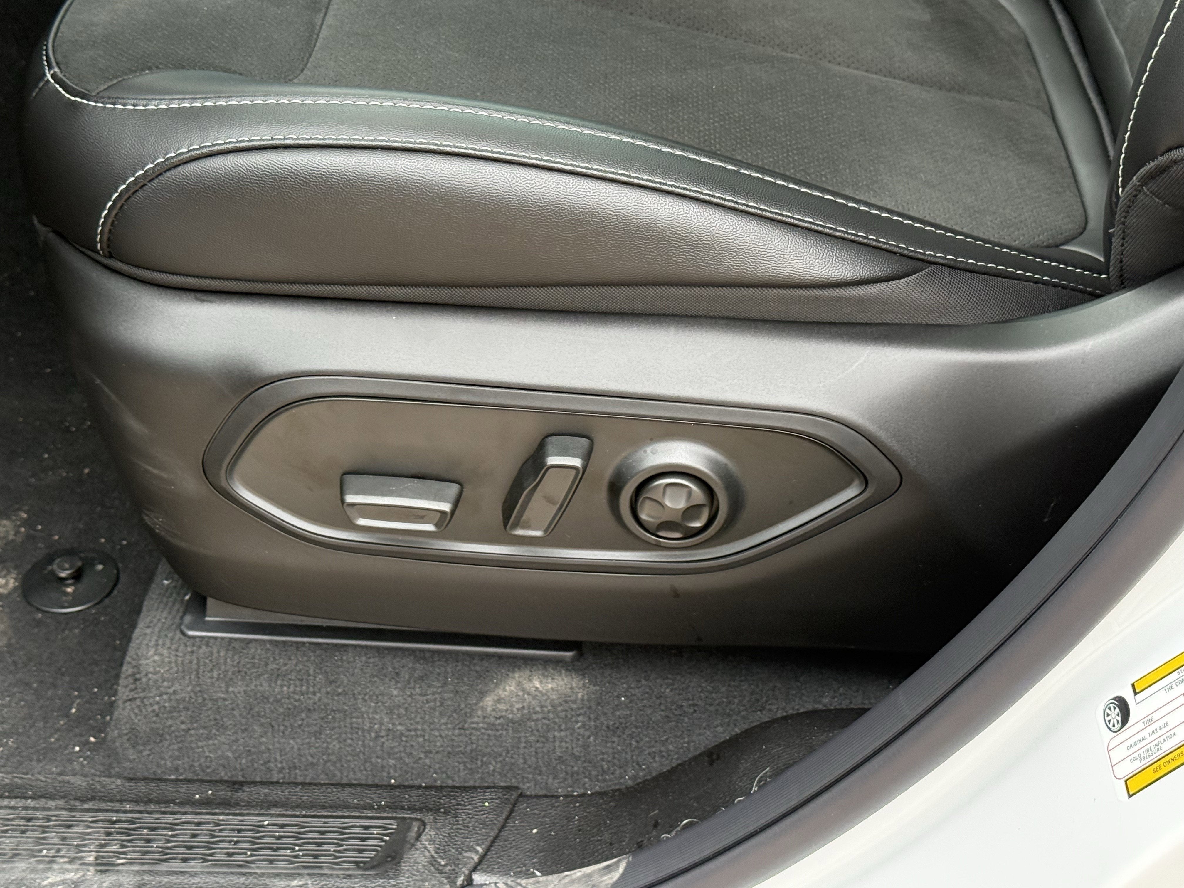 2026 Jeep Grand Cherokee GRAND CHEROKEE ALTITUDE 4X2