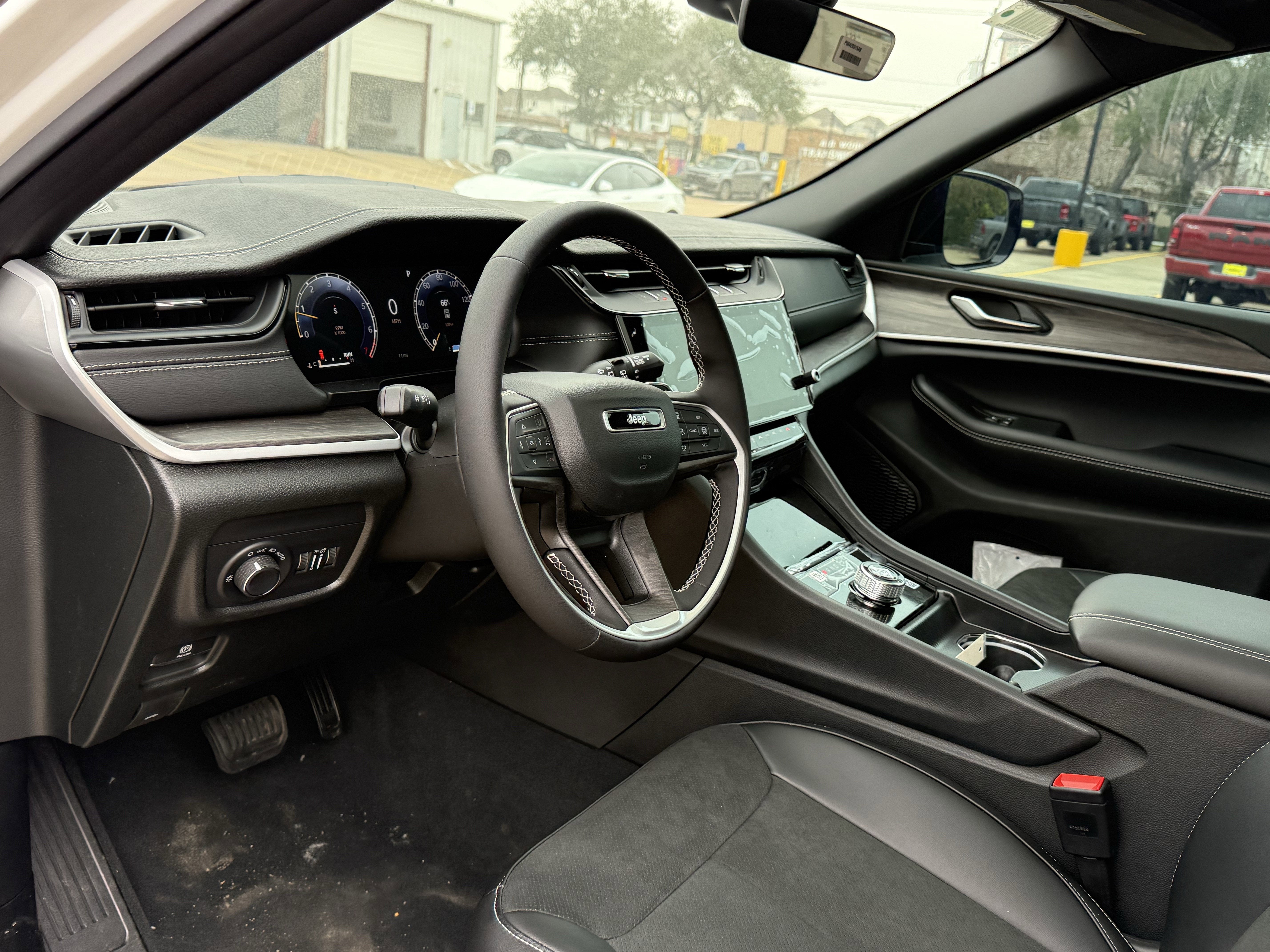 2026 Jeep Grand Cherokee GRAND CHEROKEE ALTITUDE 4X2