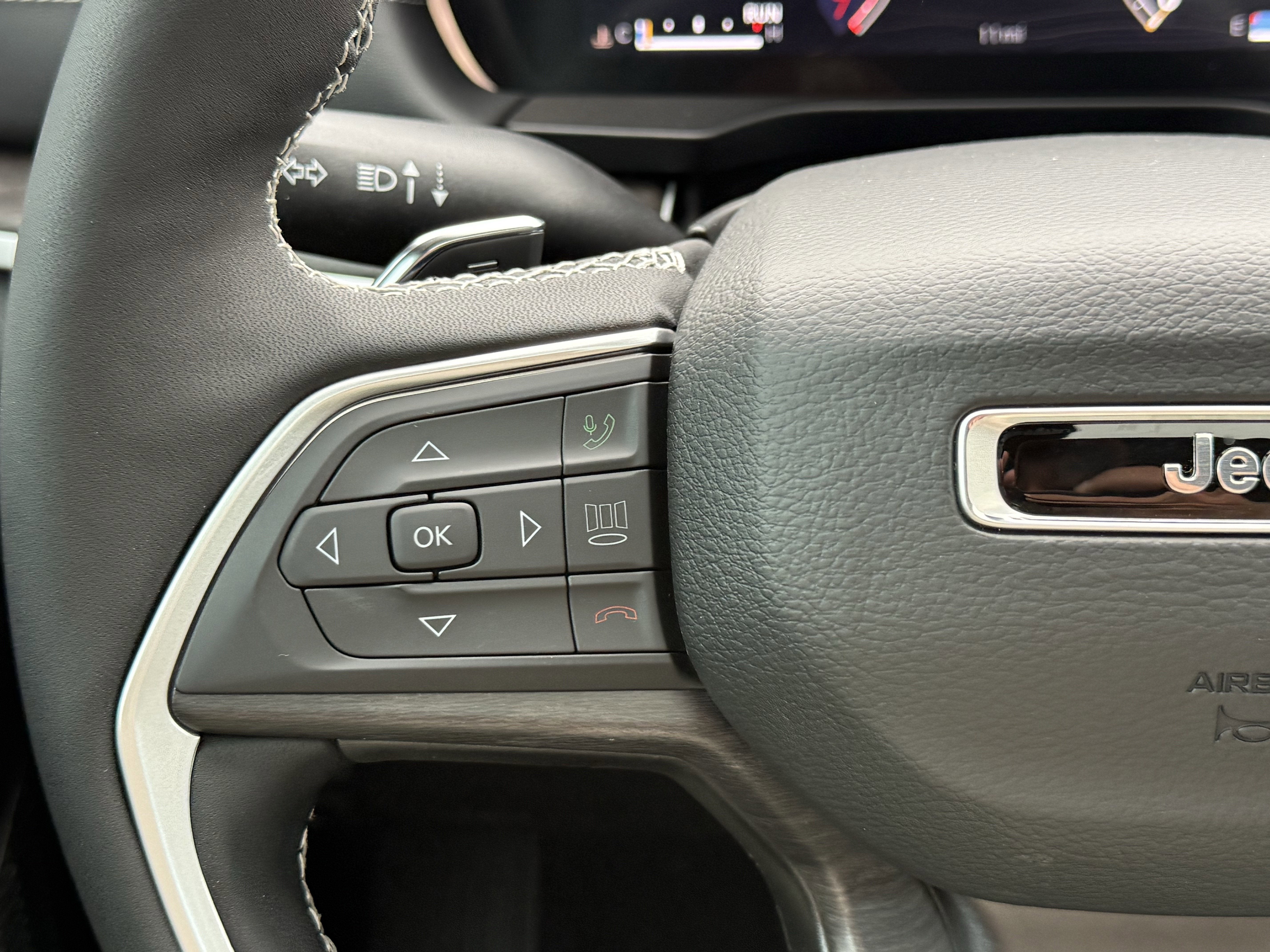 2026 Jeep Grand Cherokee GRAND CHEROKEE ALTITUDE 4X2