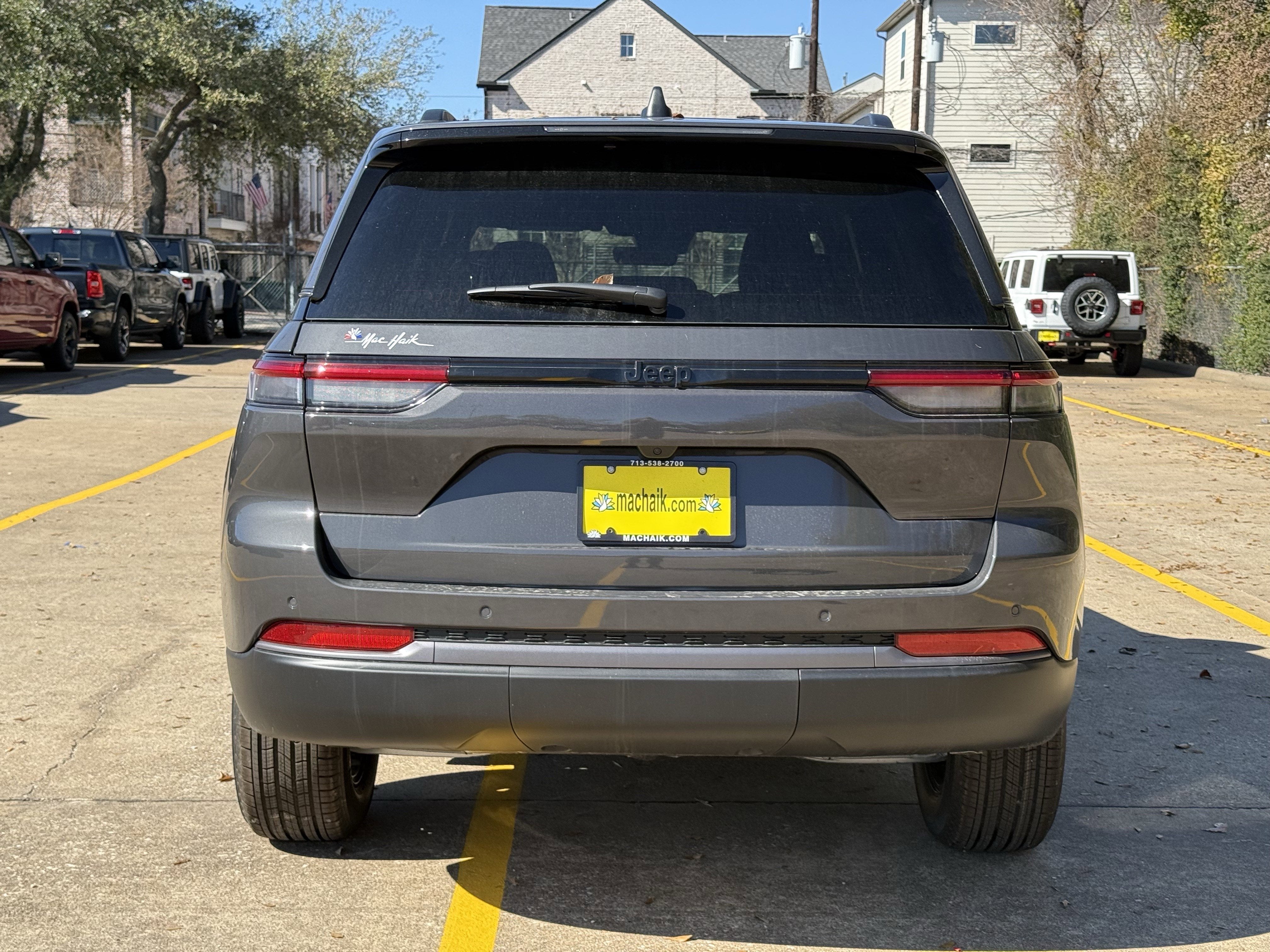 2026 Jeep Grand Cherokee GRAND CHEROKEE LAREDO ALTITUDE 4X2