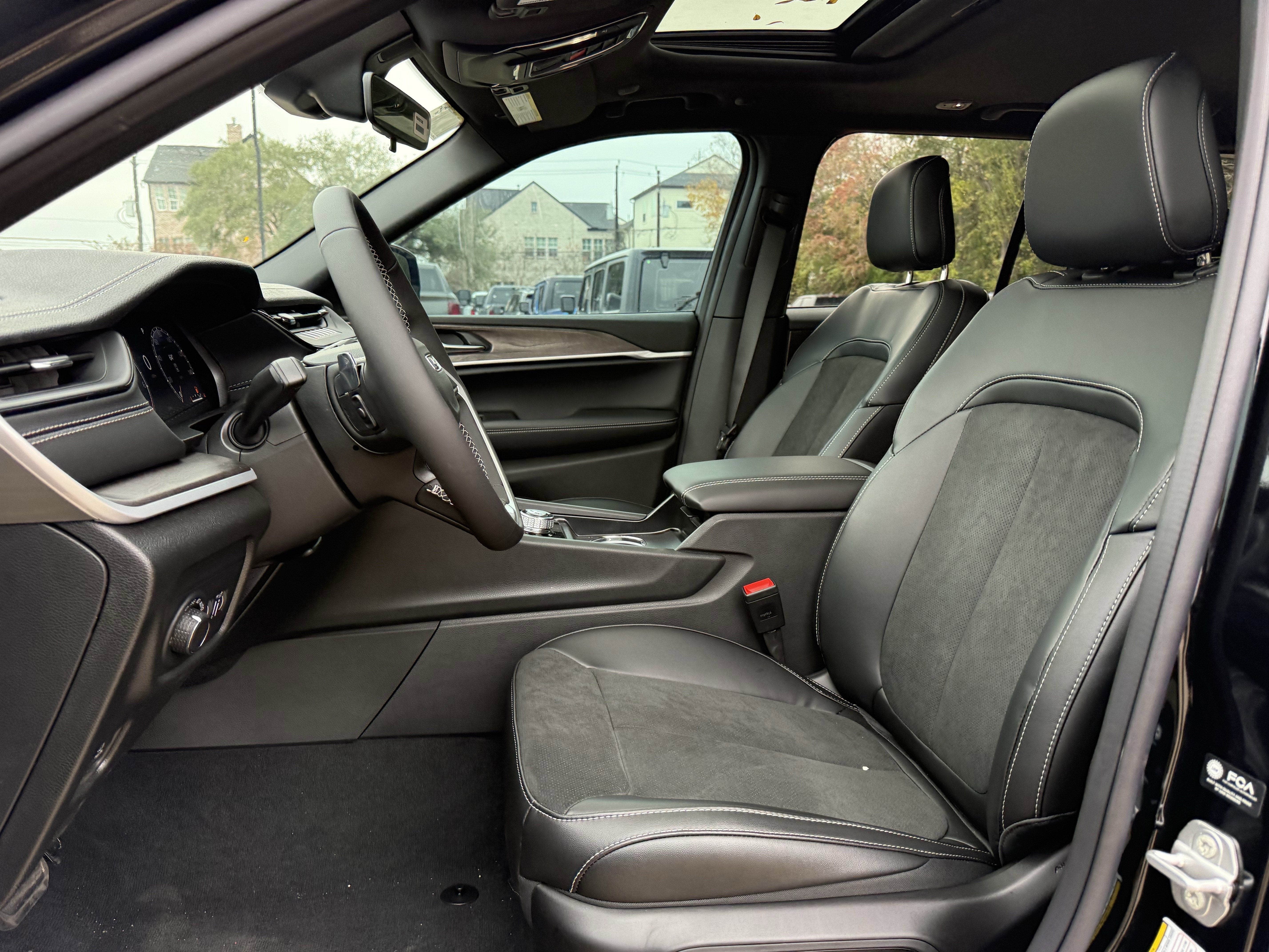 2026 Jeep Grand Cherokee GRAND CHEROKEE ALTITUDE 4X2