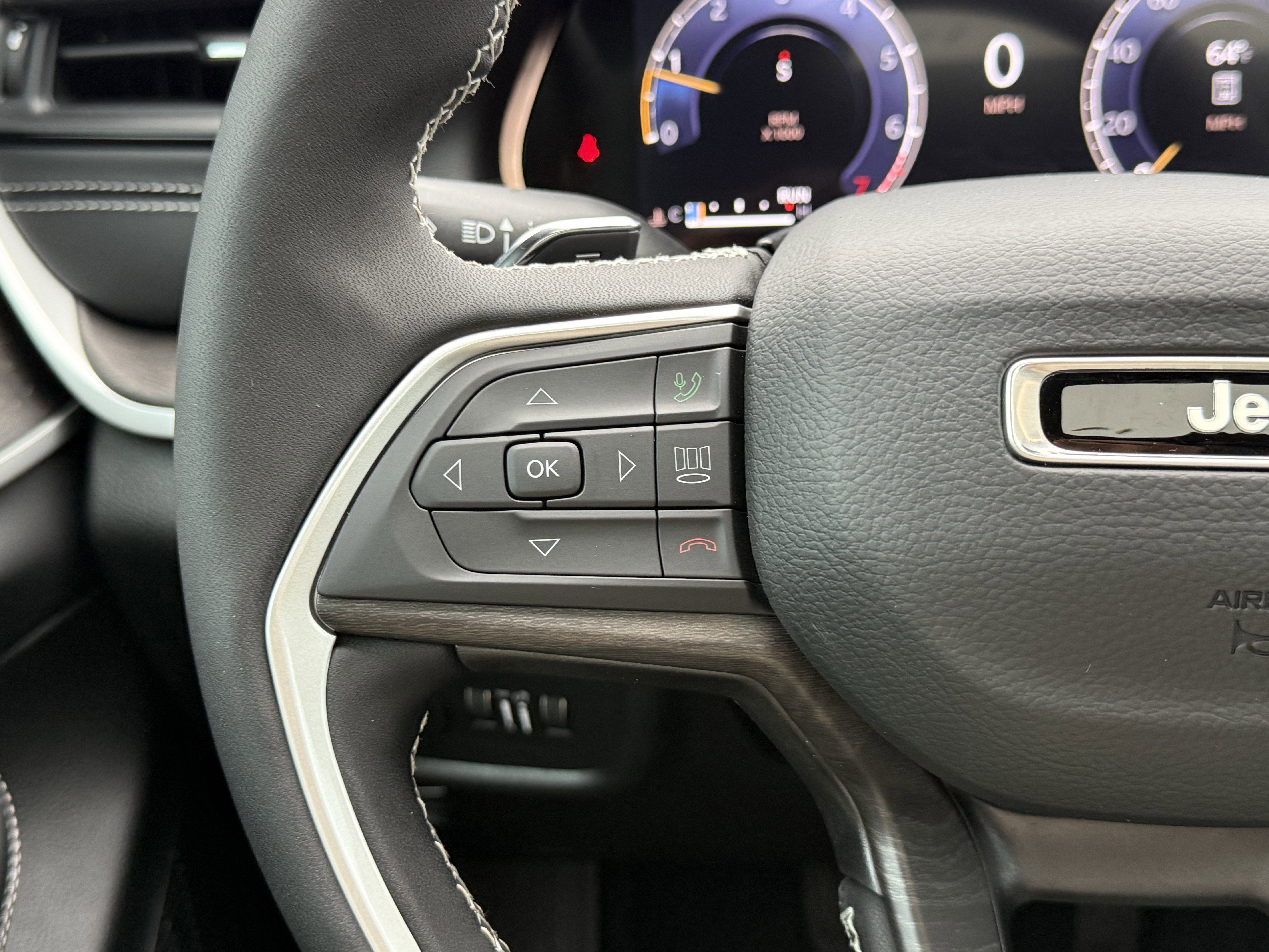 2026 Jeep Grand Cherokee GRAND CHEROKEE ALTITUDE 4X2