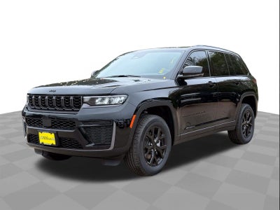 2026 Jeep Grand Cherokee Laredo Altitude