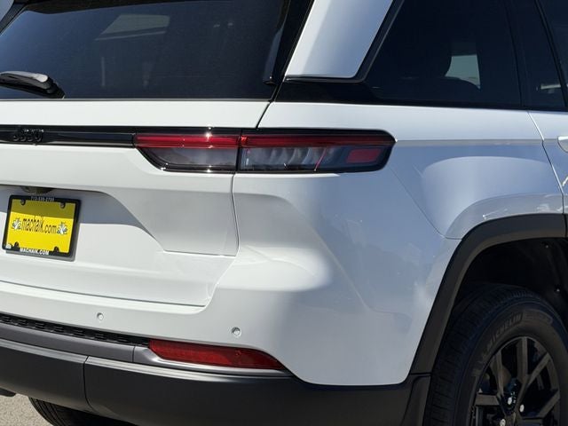 2026 Jeep Grand Cherokee GRAND CHEROKEE LAREDO ALTITUDE 4X2