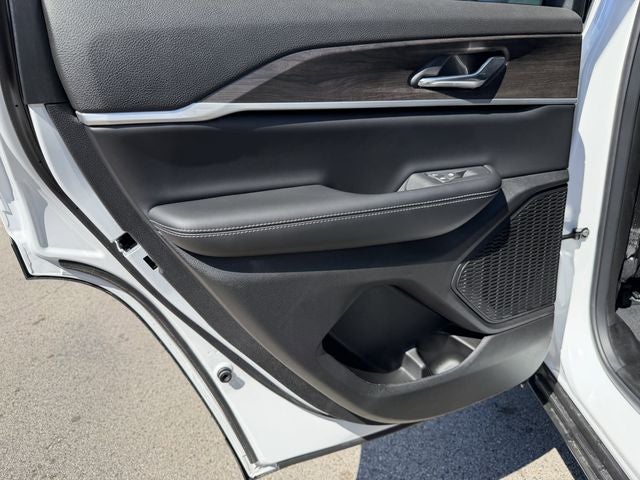 2026 Jeep Grand Cherokee GRAND CHEROKEE LAREDO ALTITUDE 4X2