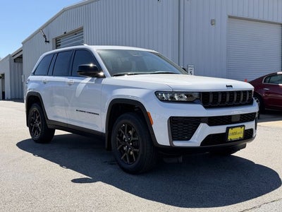 2026 Jeep Grand Cherokee GRAND CHEROKEE LAREDO ALTITUDE 4X2