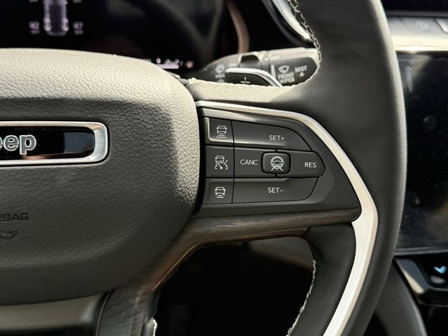 2026 Jeep Grand Cherokee GRAND CHEROKEE LAREDO ALTITUDE 4X2