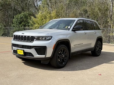 2026 Jeep Grand Cherokee GRAND CHEROKEE LAREDO ALTITUDE 4X2