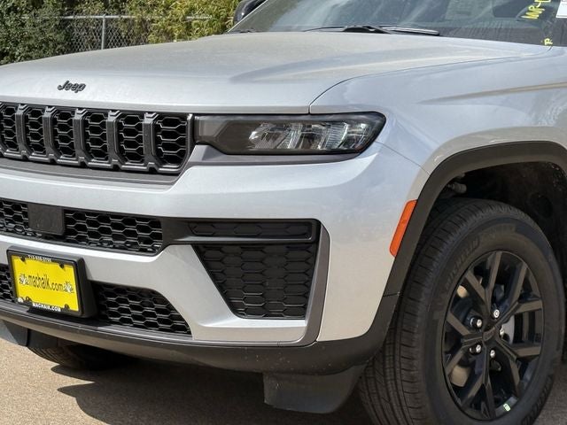 2026 Jeep Grand Cherokee GRAND CHEROKEE LAREDO ALTITUDE 4X2