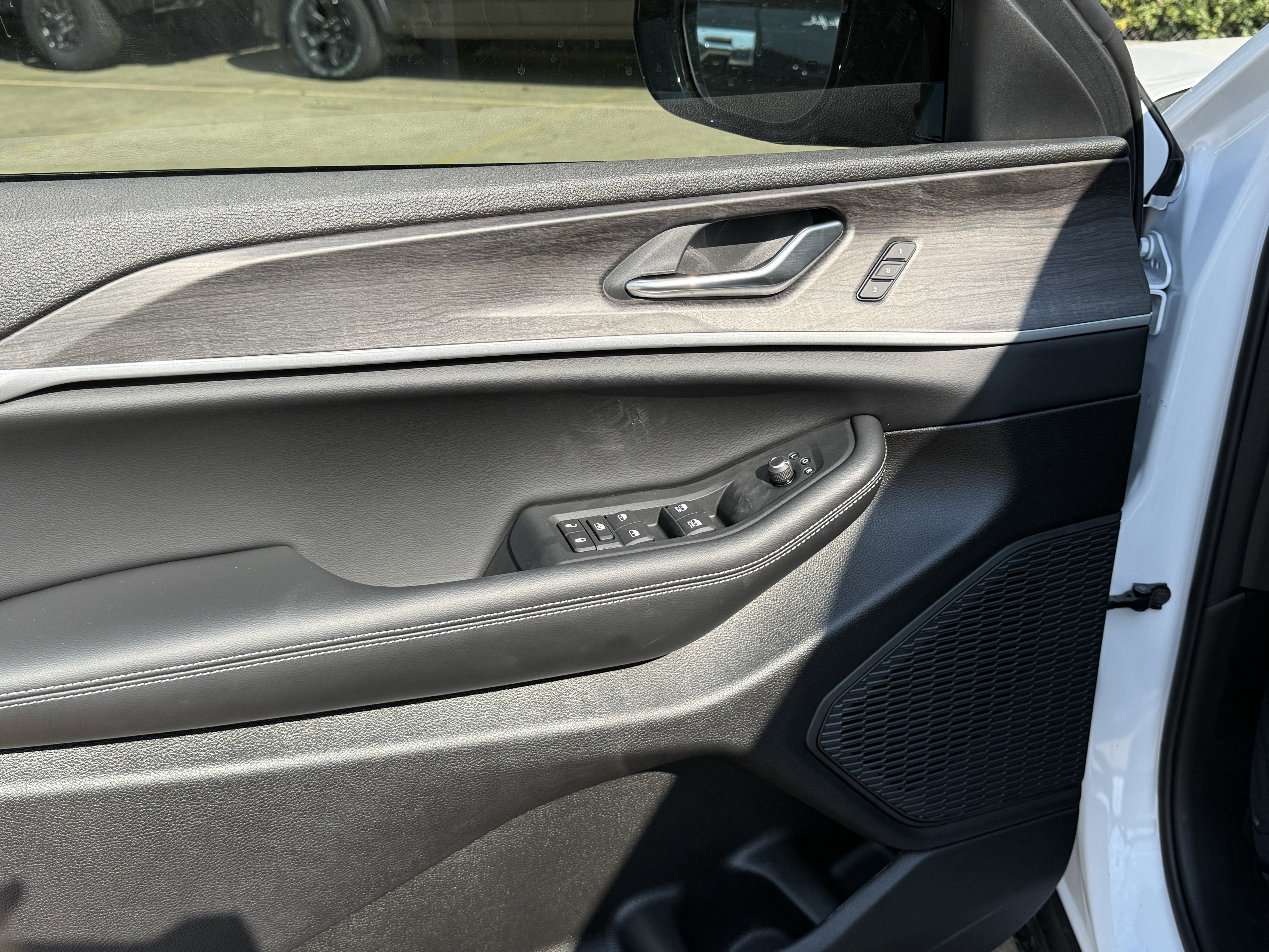 2025 Jeep Grand Cherokee GRAND CHEROKEE LIMITED 4X2