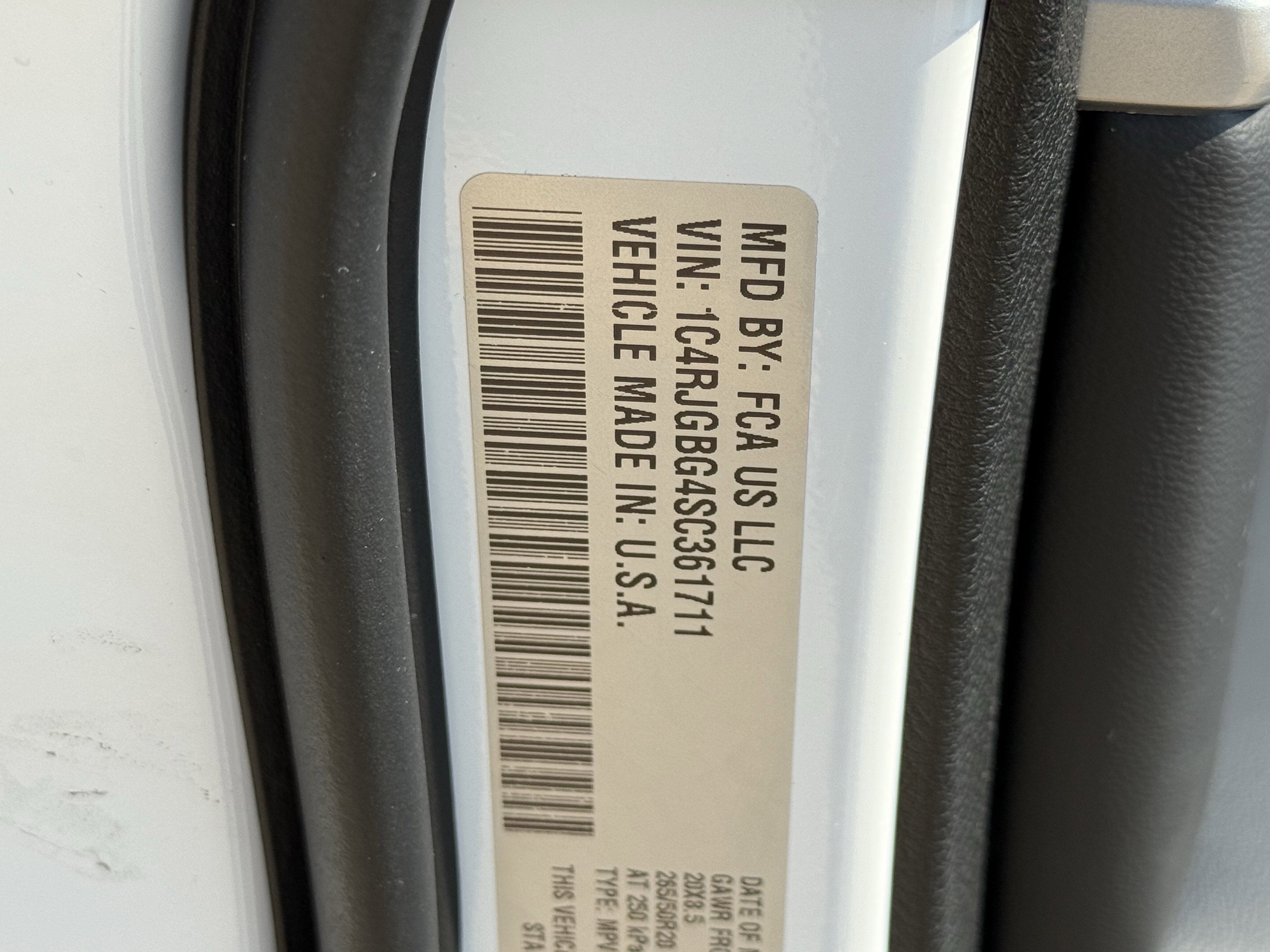 2025 Jeep Grand Cherokee GRAND CHEROKEE LIMITED 4X2