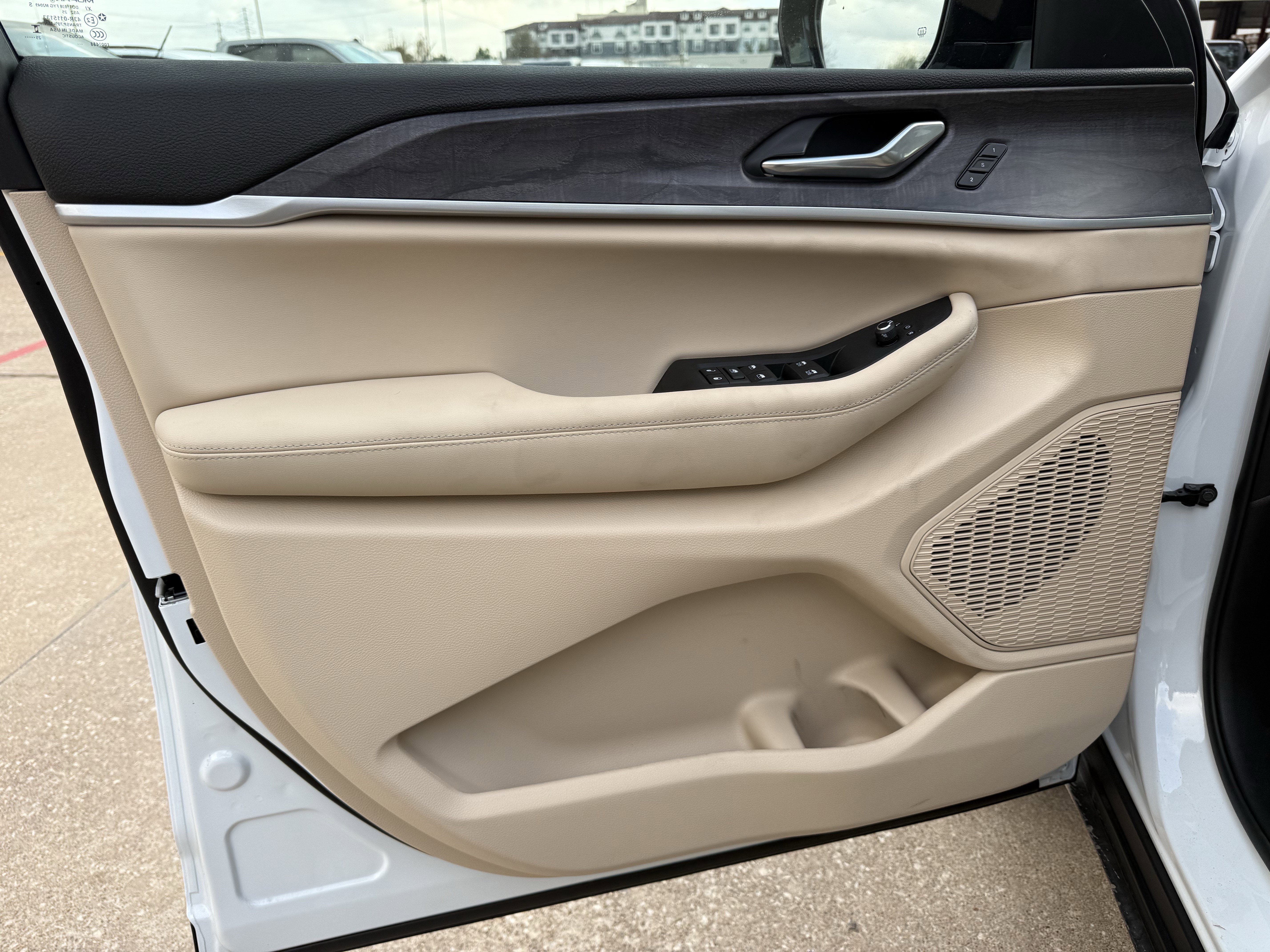 2025 Jeep Grand Cherokee GRAND CHEROKEE LIMITED 4X2