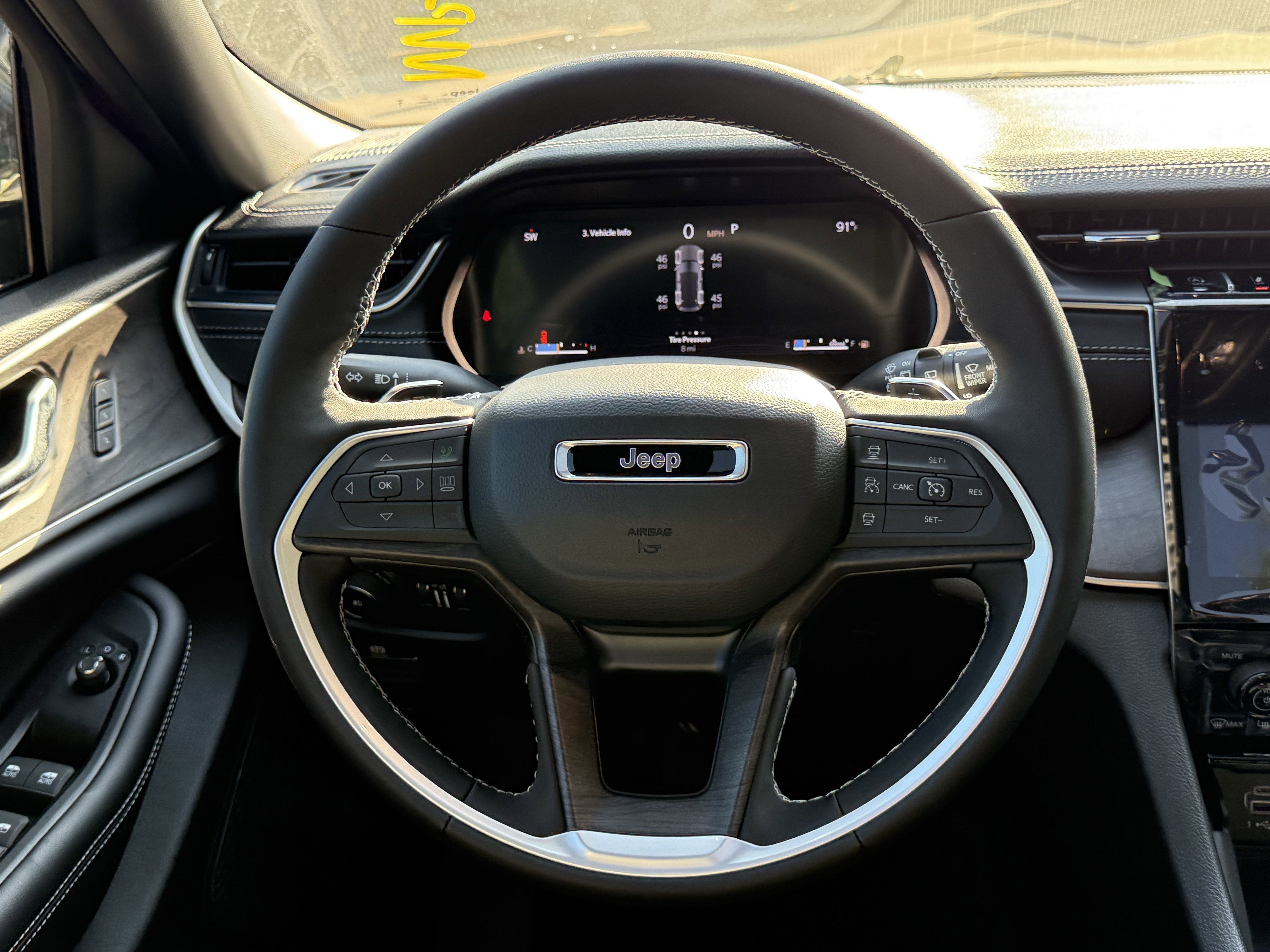 2025 Jeep Grand Cherokee GRAND CHEROKEE LIMITED 4X2