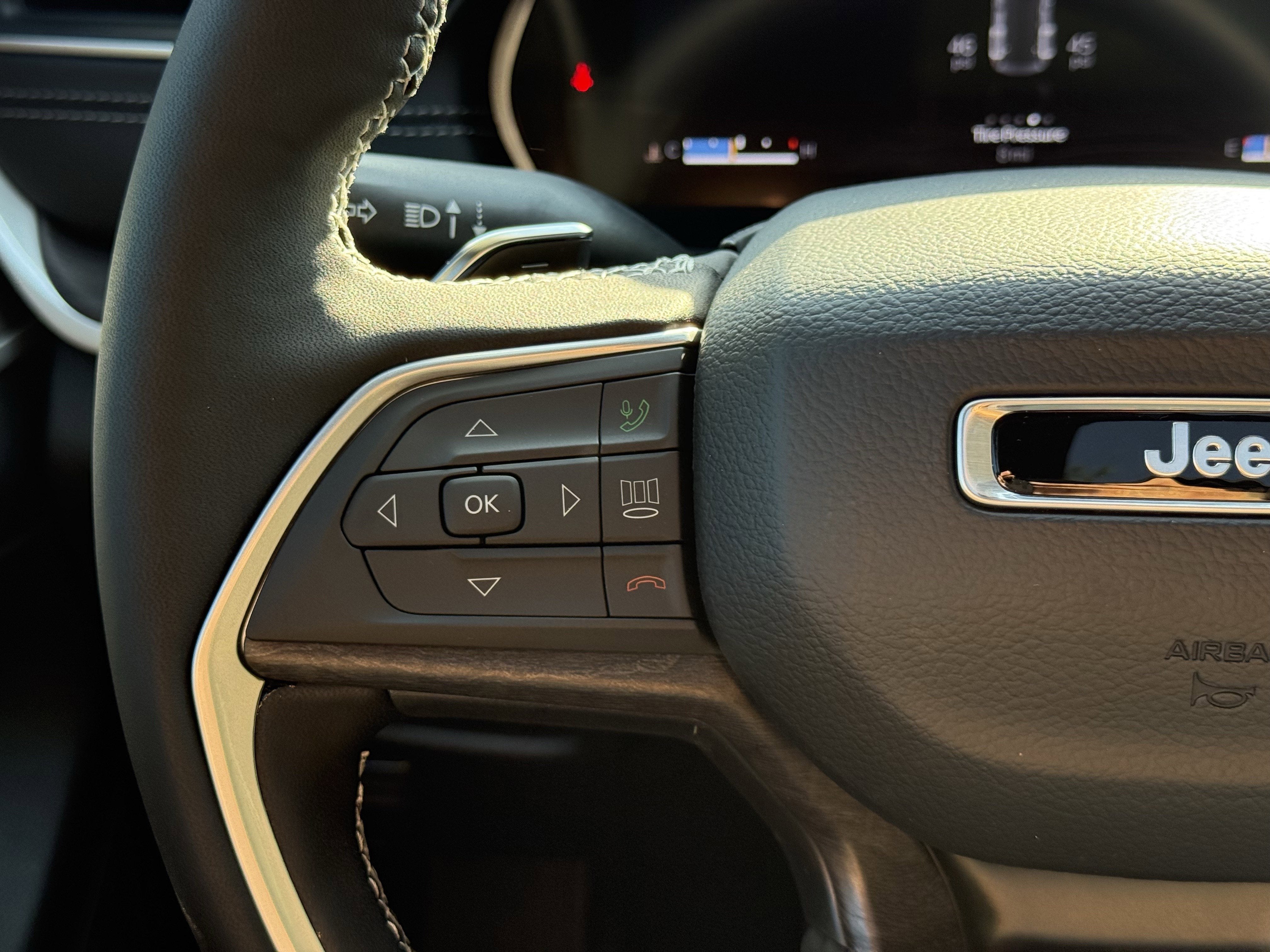 2025 Jeep Grand Cherokee GRAND CHEROKEE LIMITED 4X2