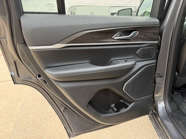 2026 Jeep Grand Cherokee GRAND CHEROKEE LIMITED 4X2