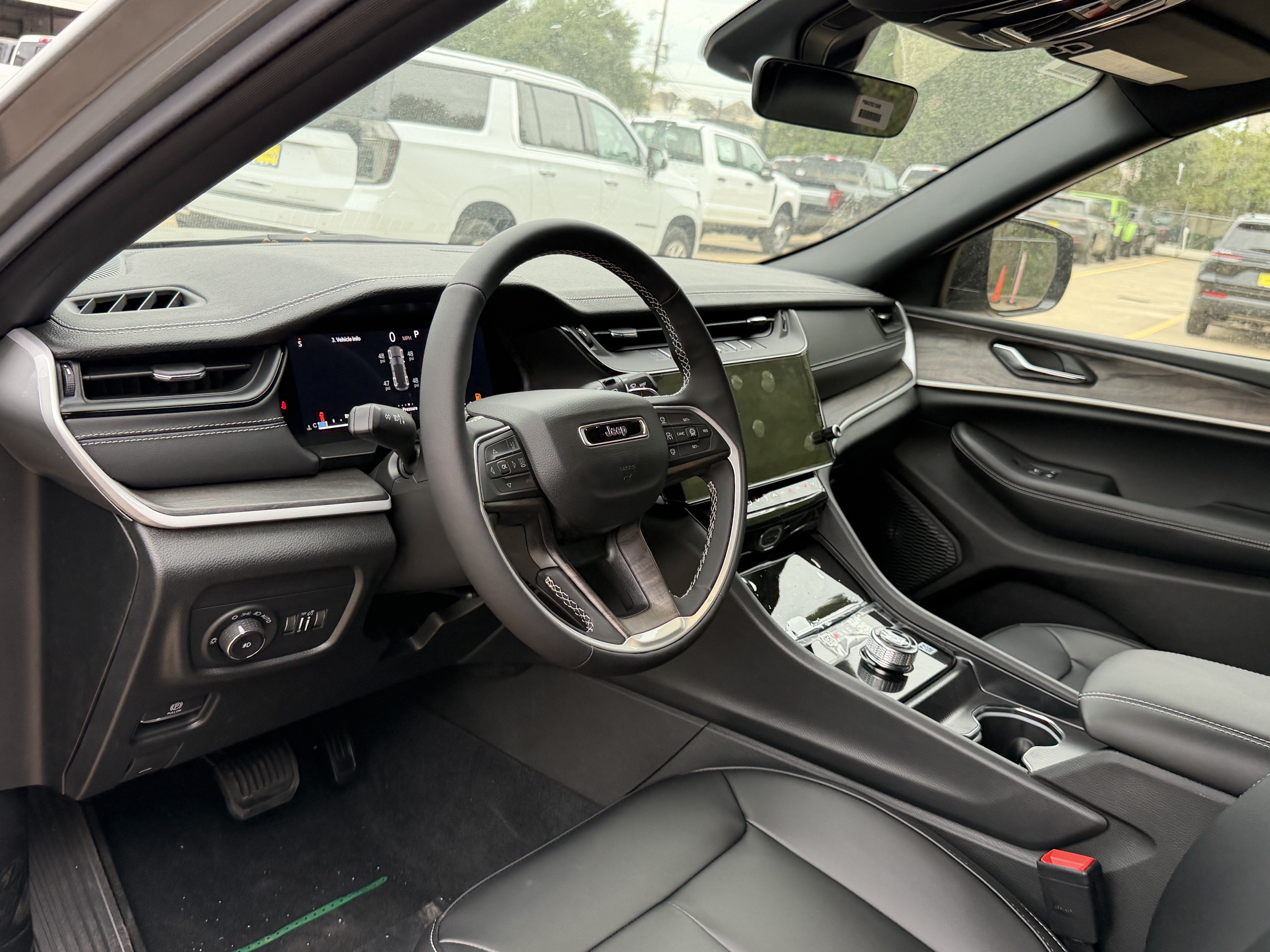 2027 Jeep Grand Cherokee Limited