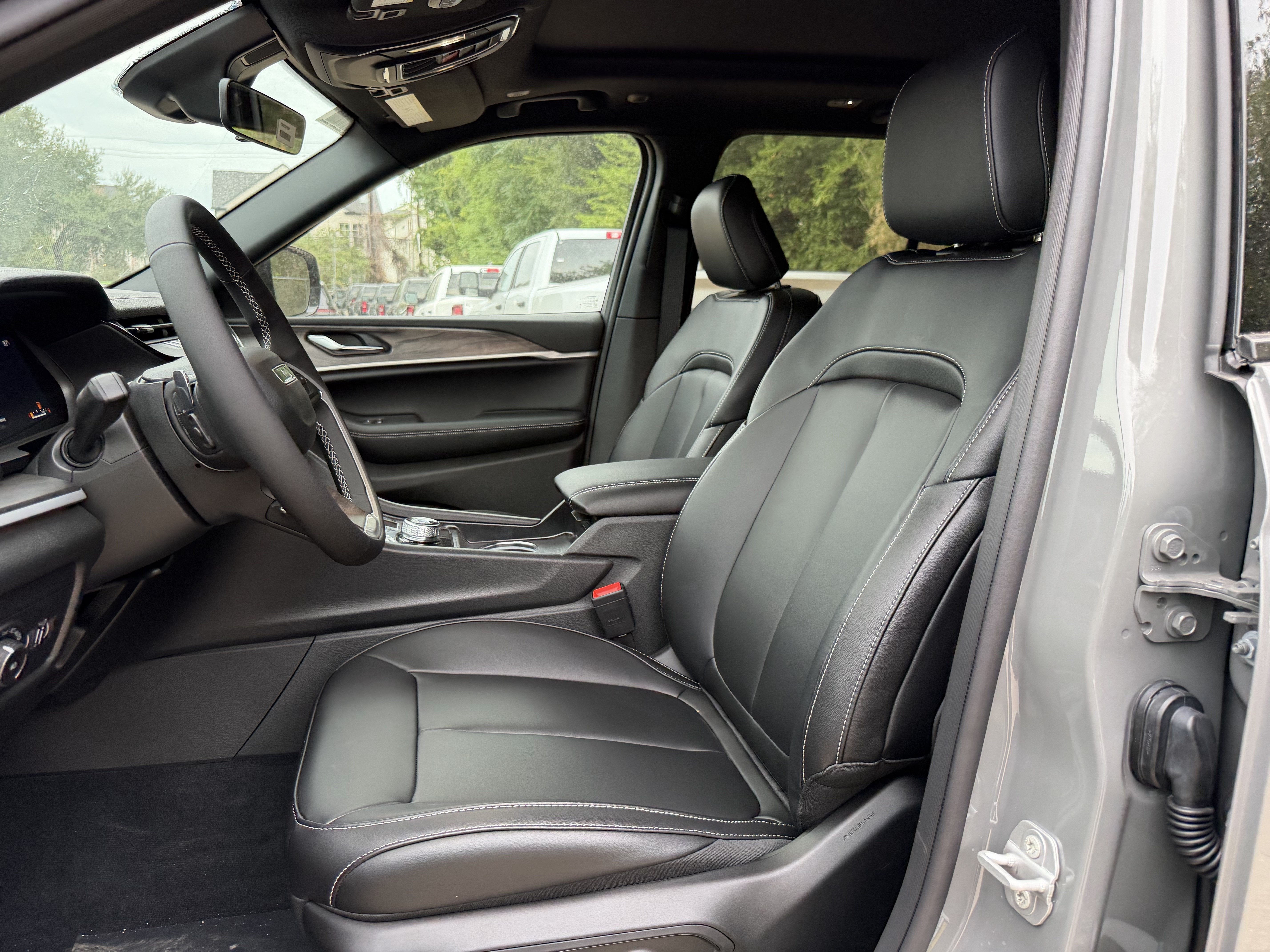 2027 Jeep Grand Cherokee Limited