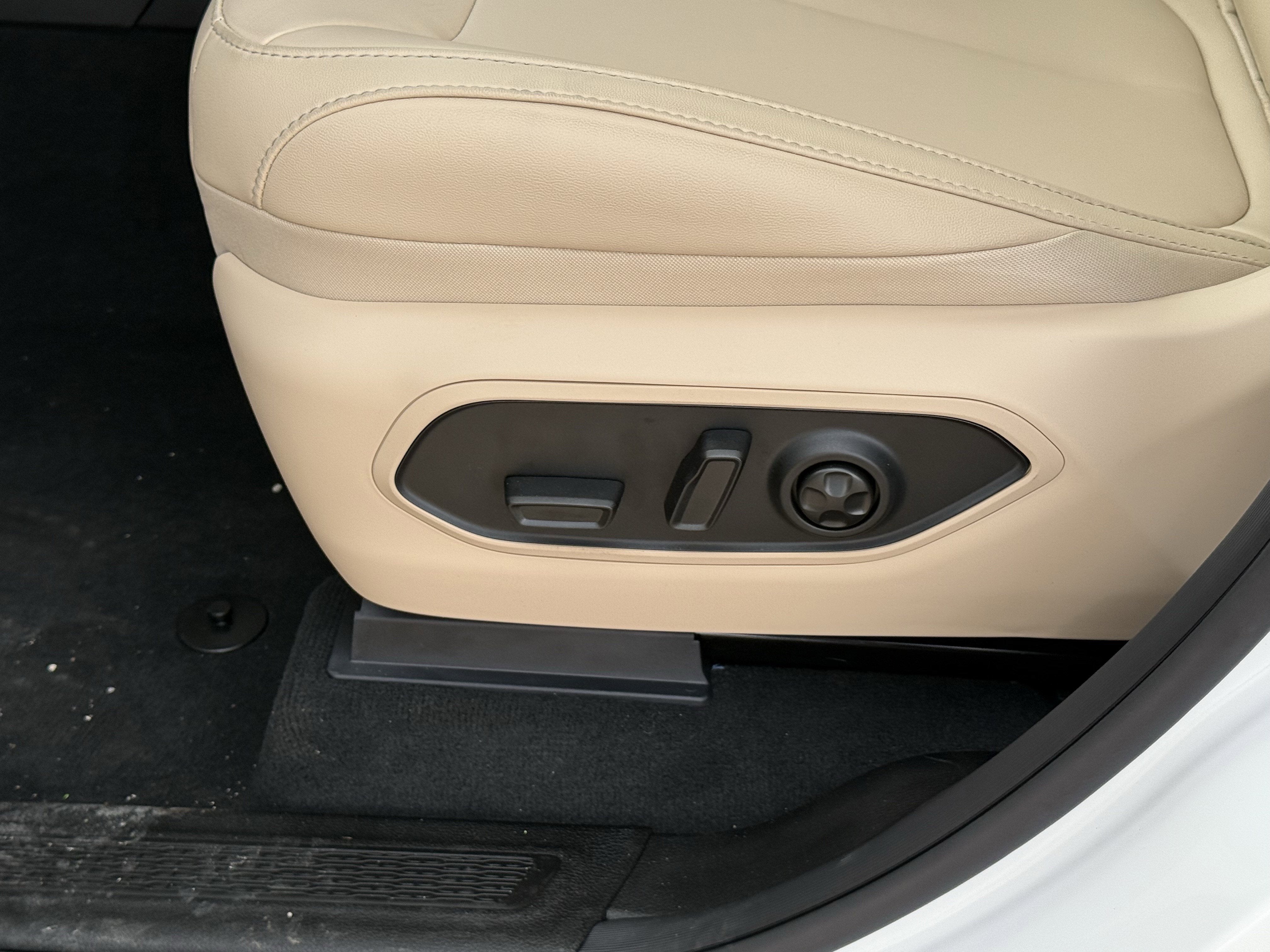 2026 Jeep Grand Cherokee GRAND CHEROKEE LIMITED 4X2