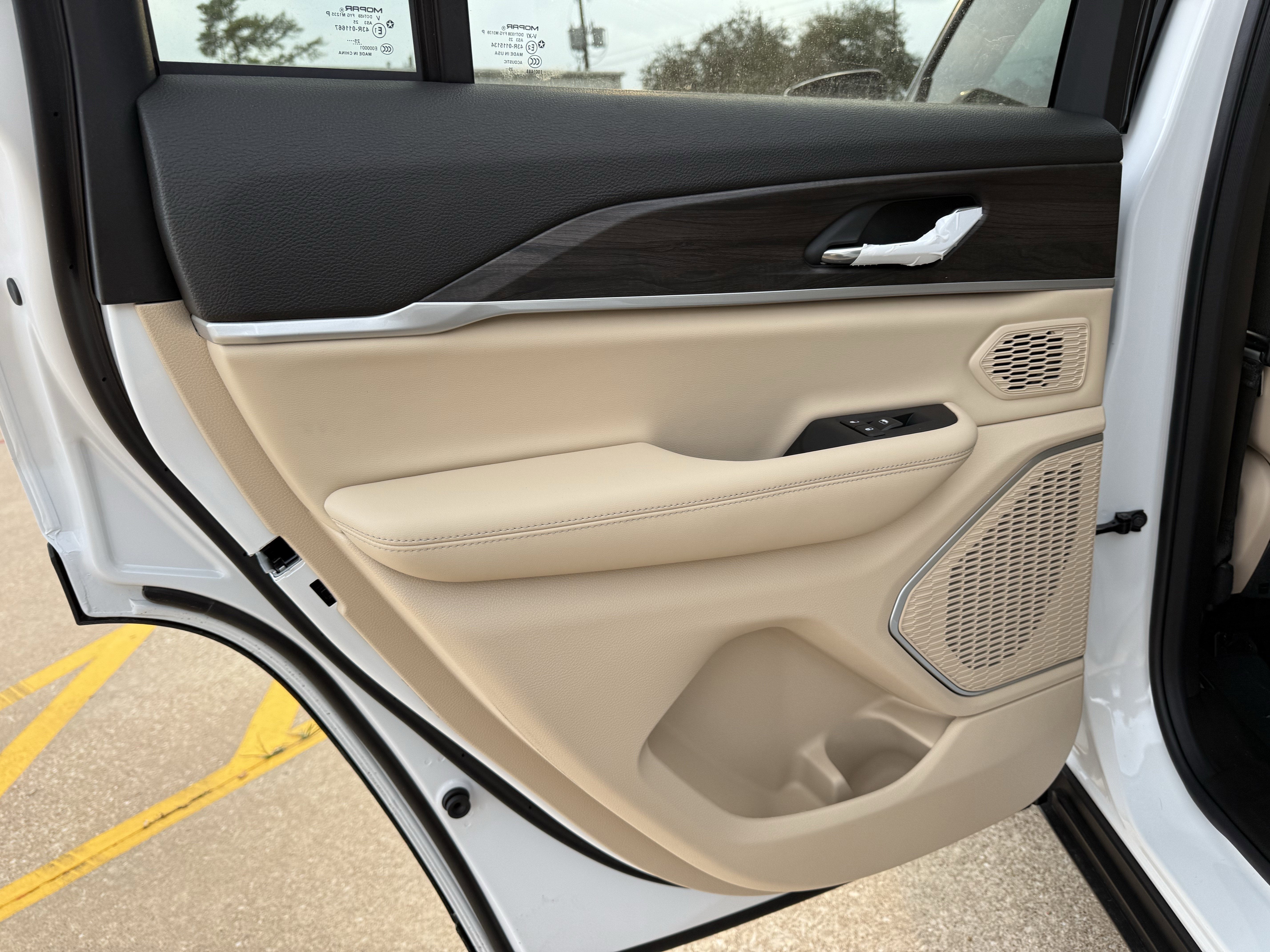 2026 Jeep Grand Cherokee GRAND CHEROKEE LIMITED 4X2