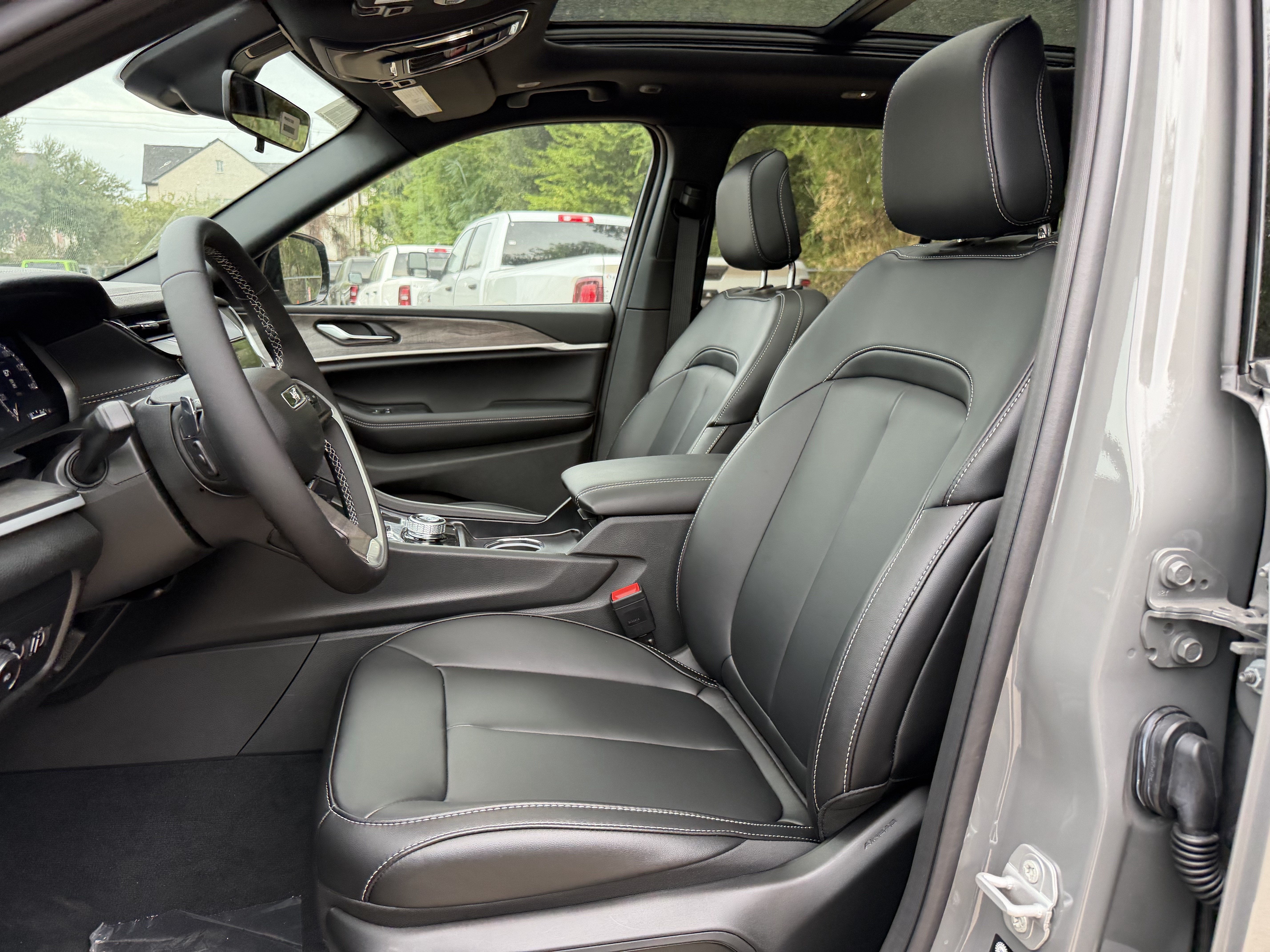 2027 Jeep Grand Cherokee Limited