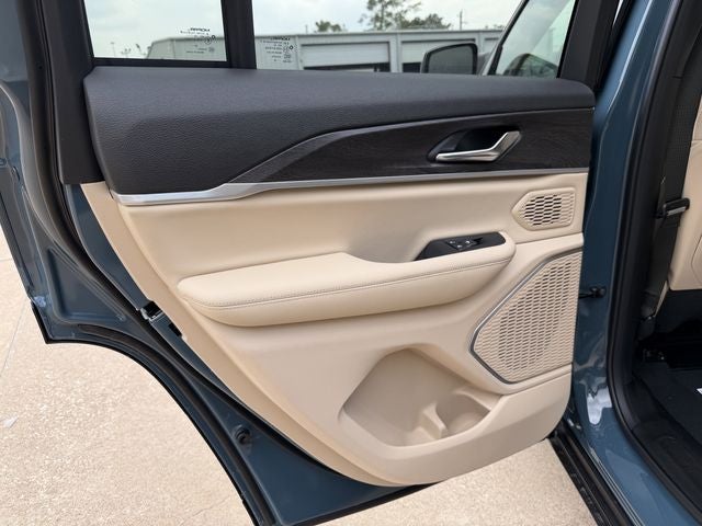 2026 Jeep Grand Cherokee GRAND CHEROKEE LIMITED 4X2