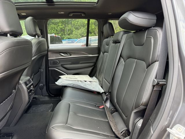 2026 Jeep Grand Cherokee GRAND CHEROKEE LIMITED 4X2