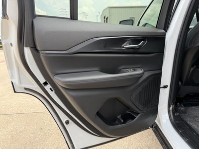 2026 Jeep Grand Cherokee Laredo
