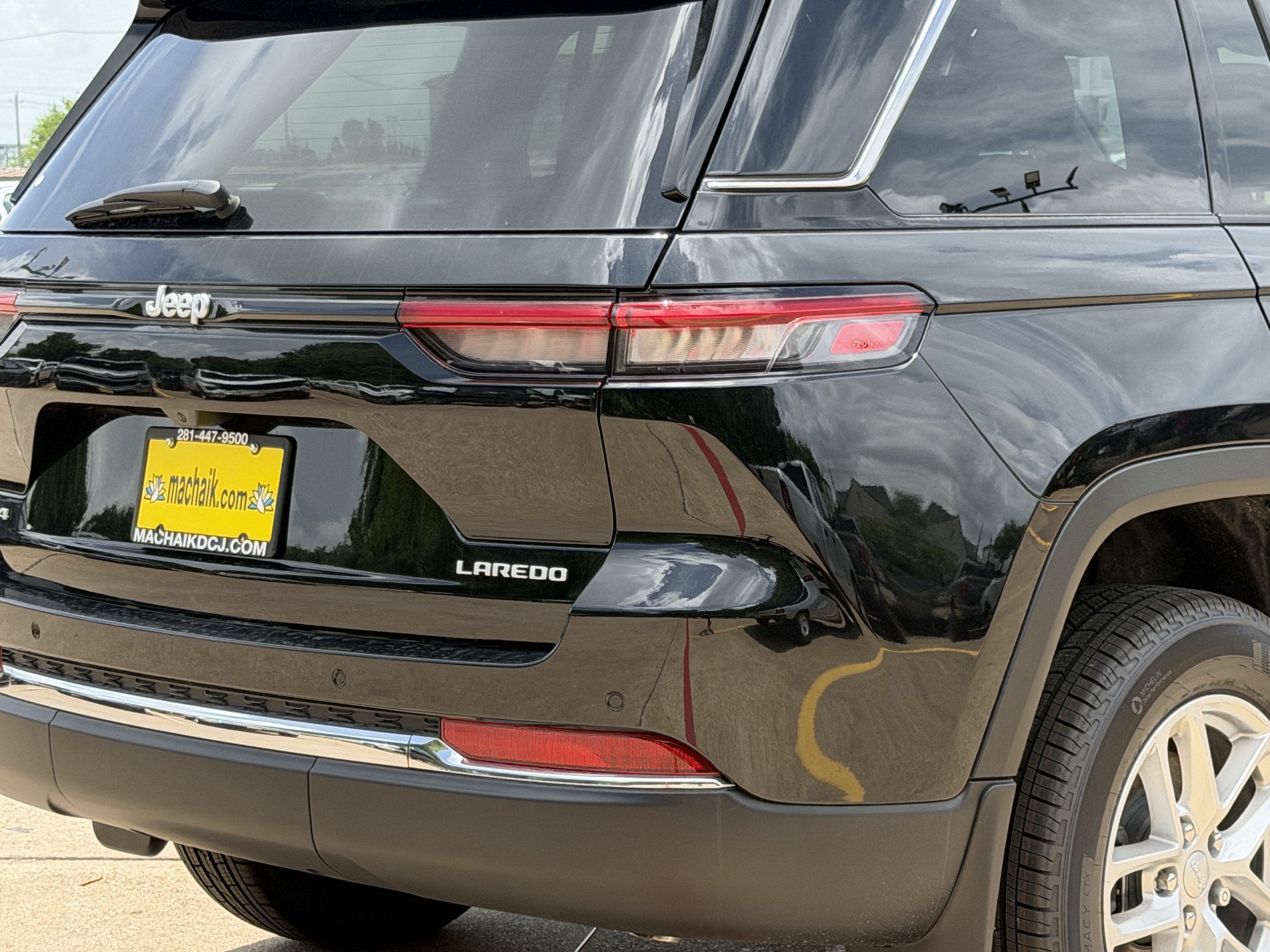 2026 Jeep Grand Cherokee Laredo