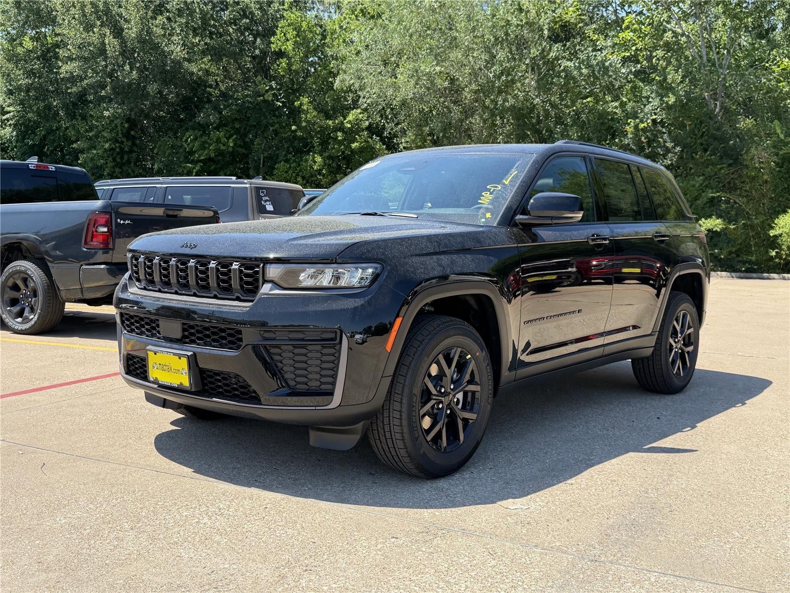 2026 Jeep Grand Cherokee GRAND CHEROKEE LAREDO ALTITUDE 4X4