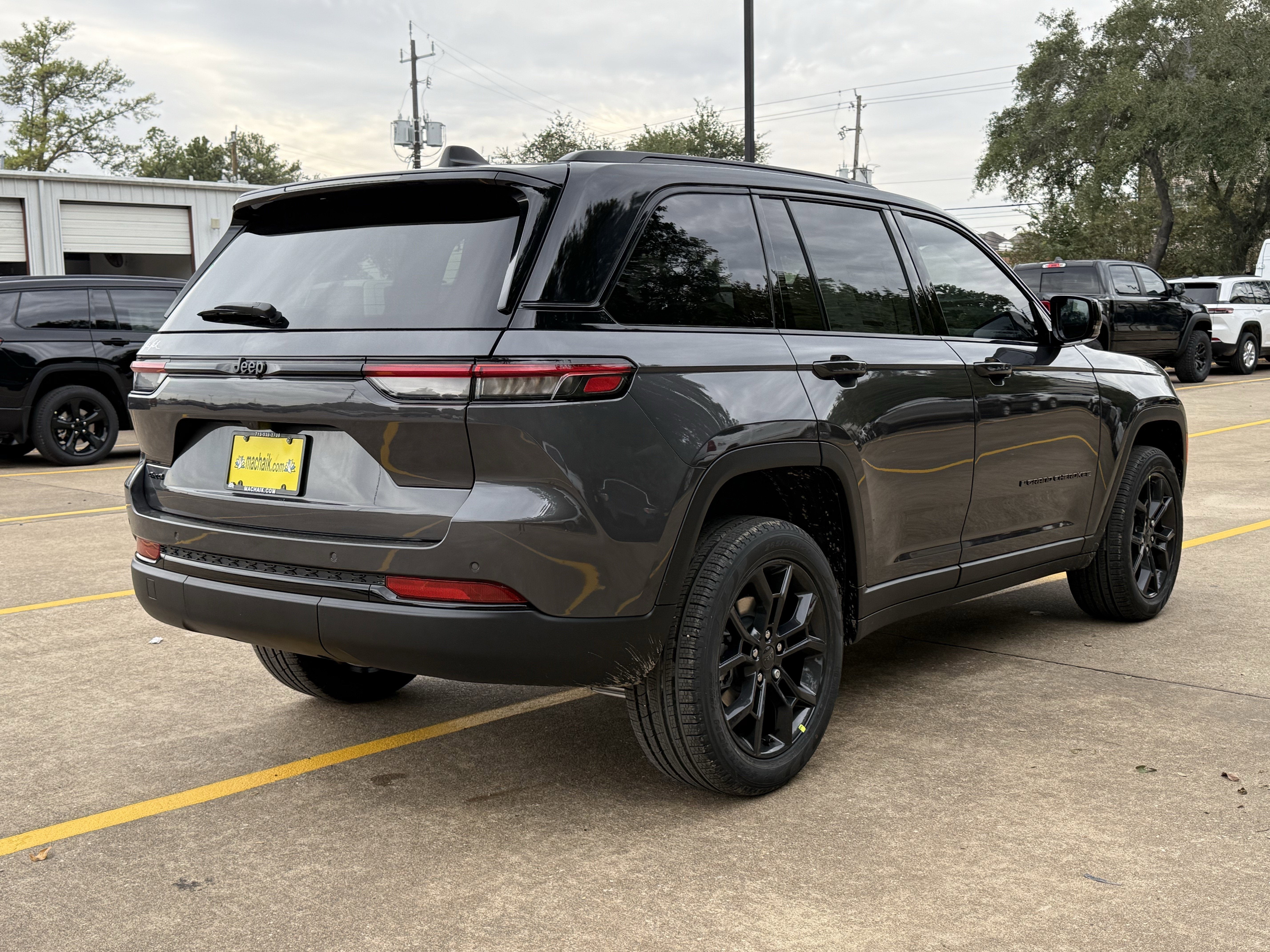 2025 Jeep Grand Cherokee GRAND CHEROKEE LIMITED 4X4
