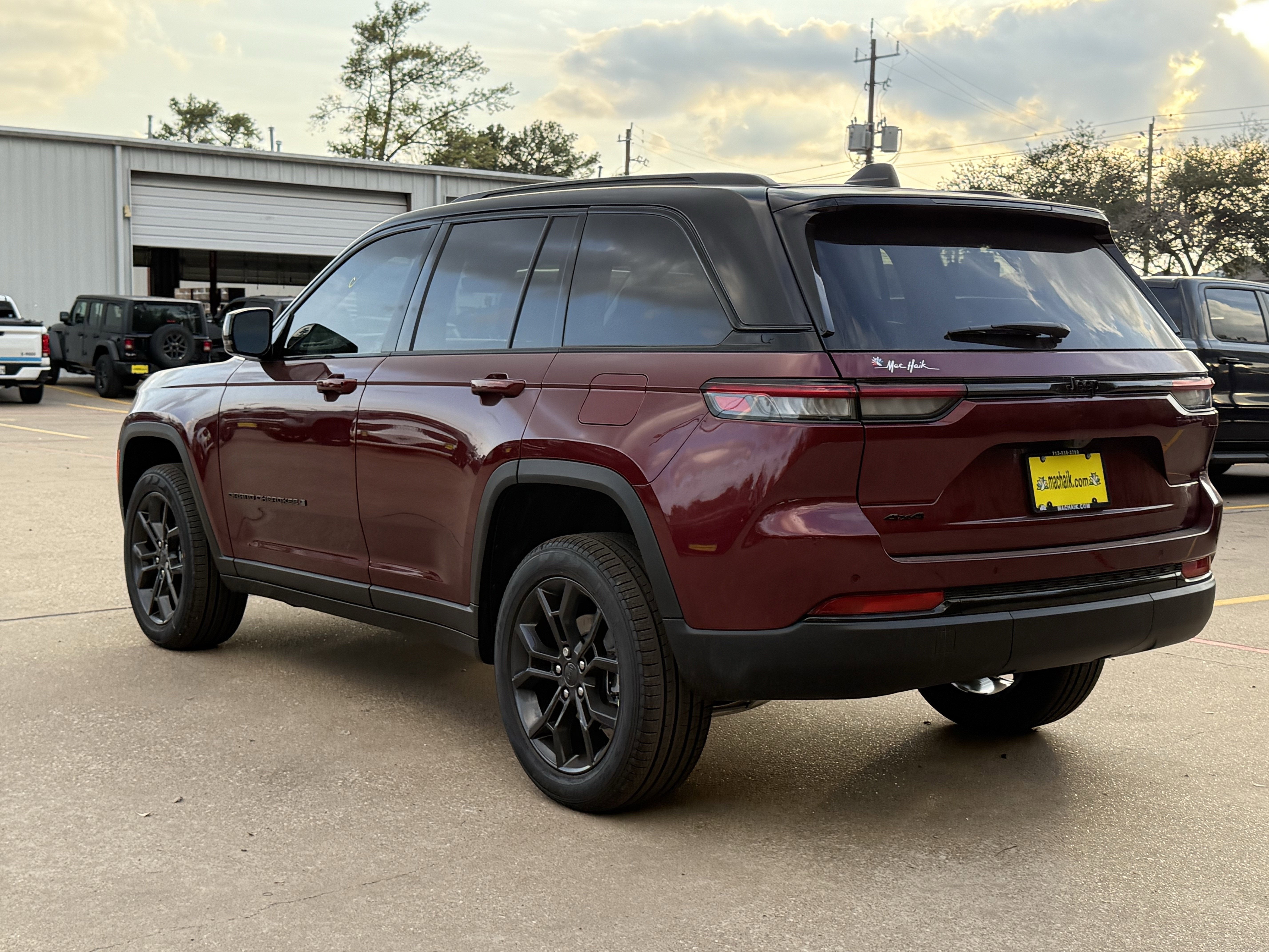 2025 Jeep Grand Cherokee GRAND CHEROKEE LIMITED 4X4