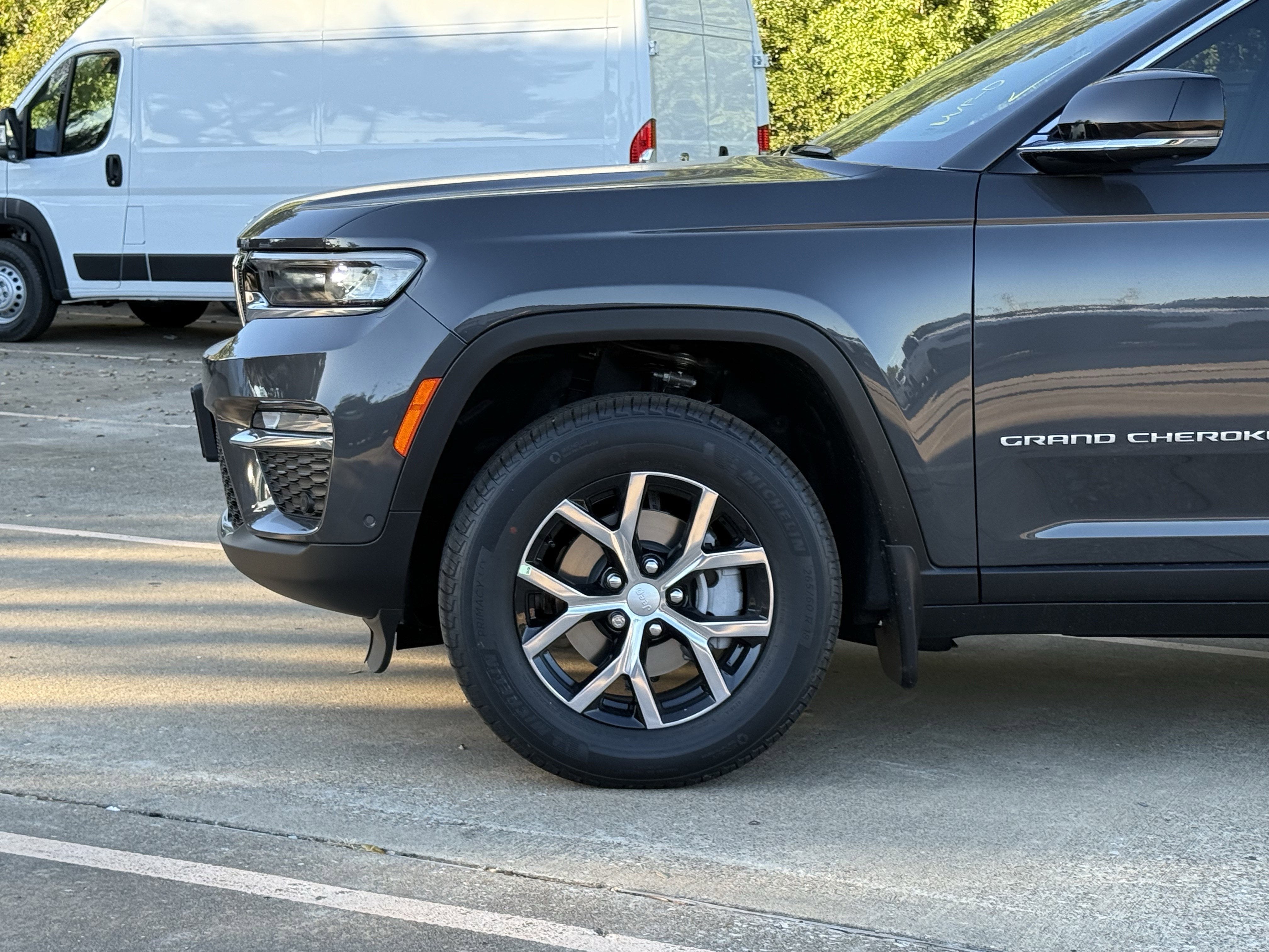 2025 Jeep Grand Cherokee GRAND CHEROKEE LIMITED 4X4