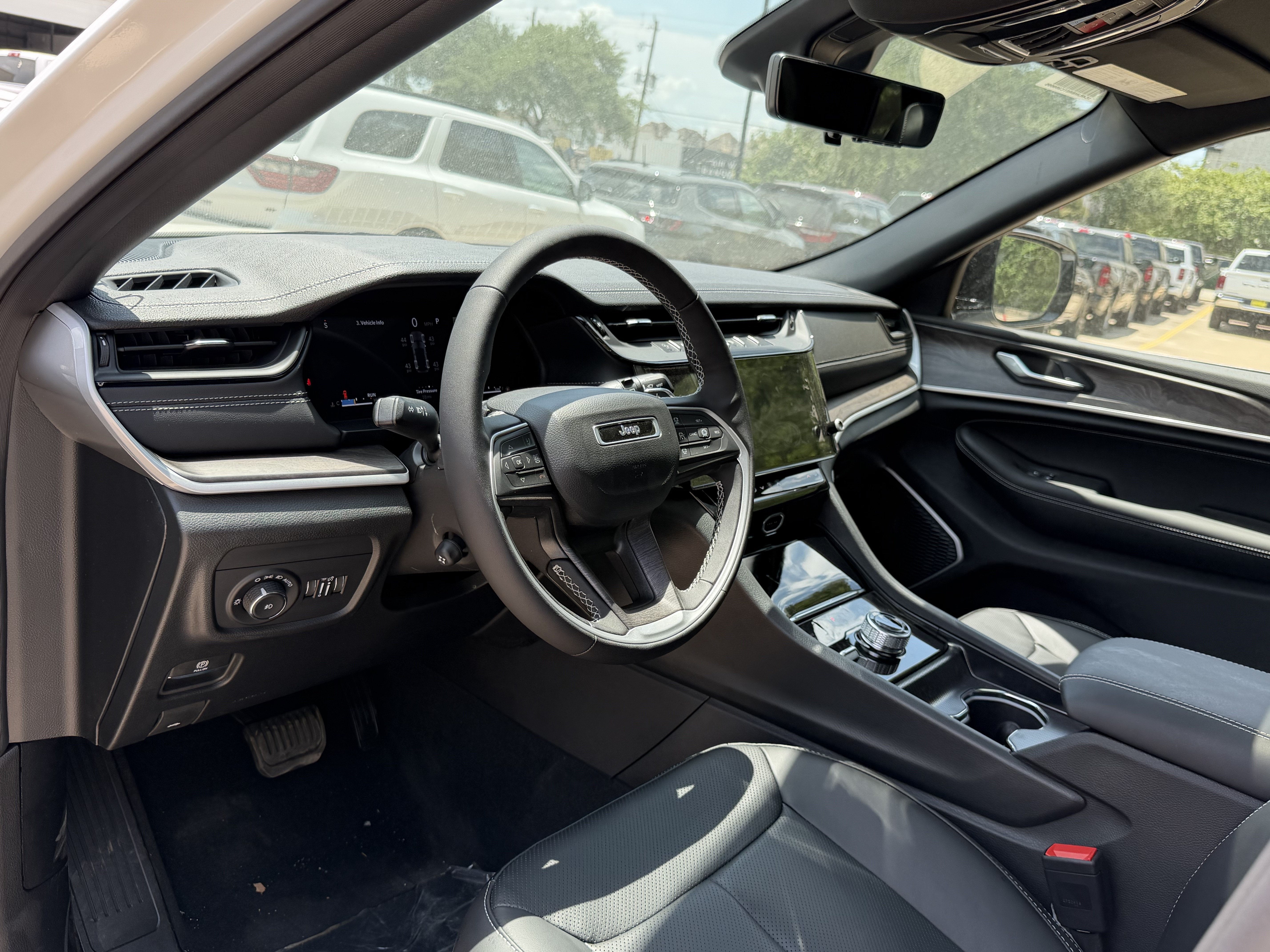 2026 Jeep Grand Cherokee Limited Reserve