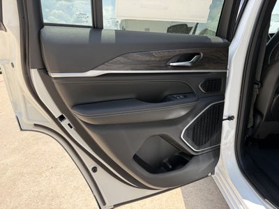 2026 Jeep Grand Cherokee Limited Reserve