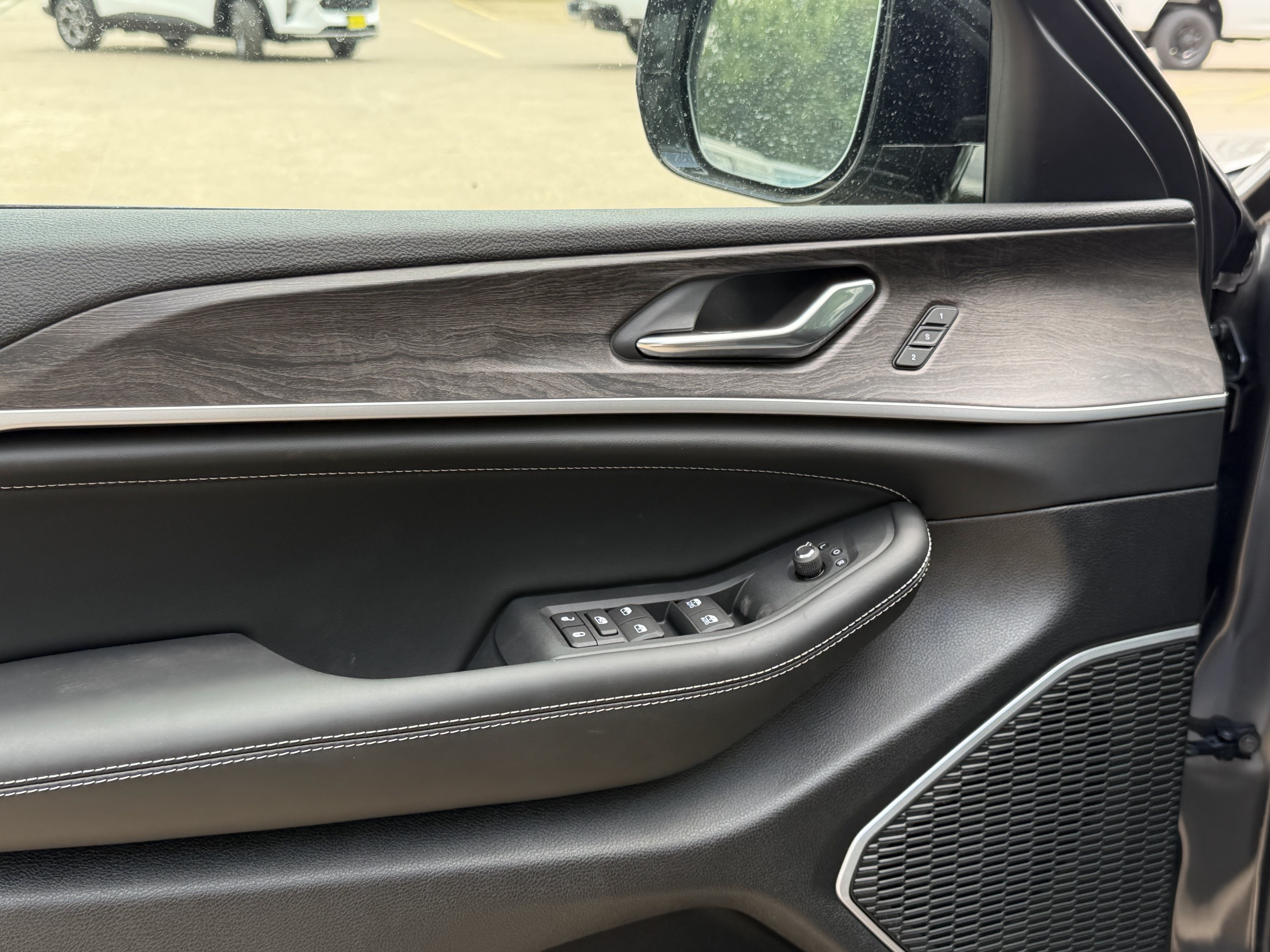2026 Jeep Grand Cherokee Limited Reserve