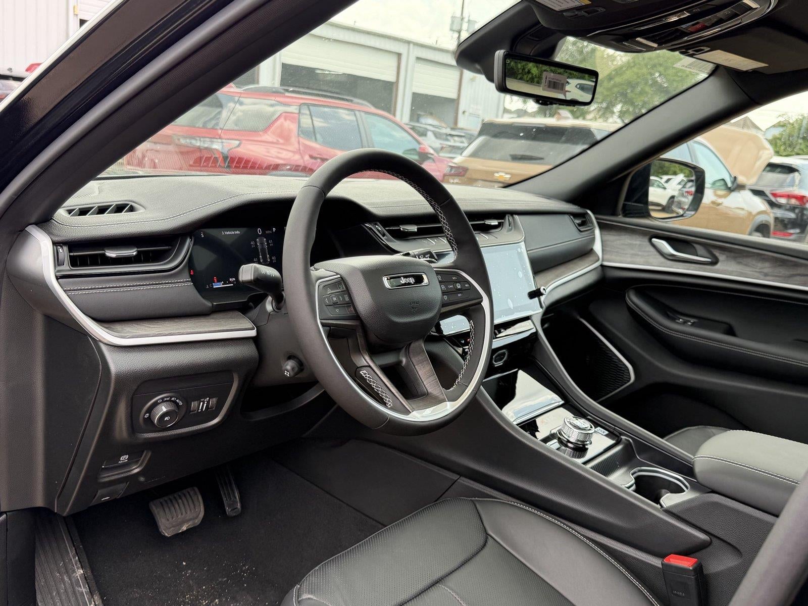 2026 Jeep Grand Cherokee Limited Reserve