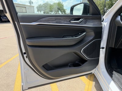 2026 Jeep Grand Cherokee Limited Reserve