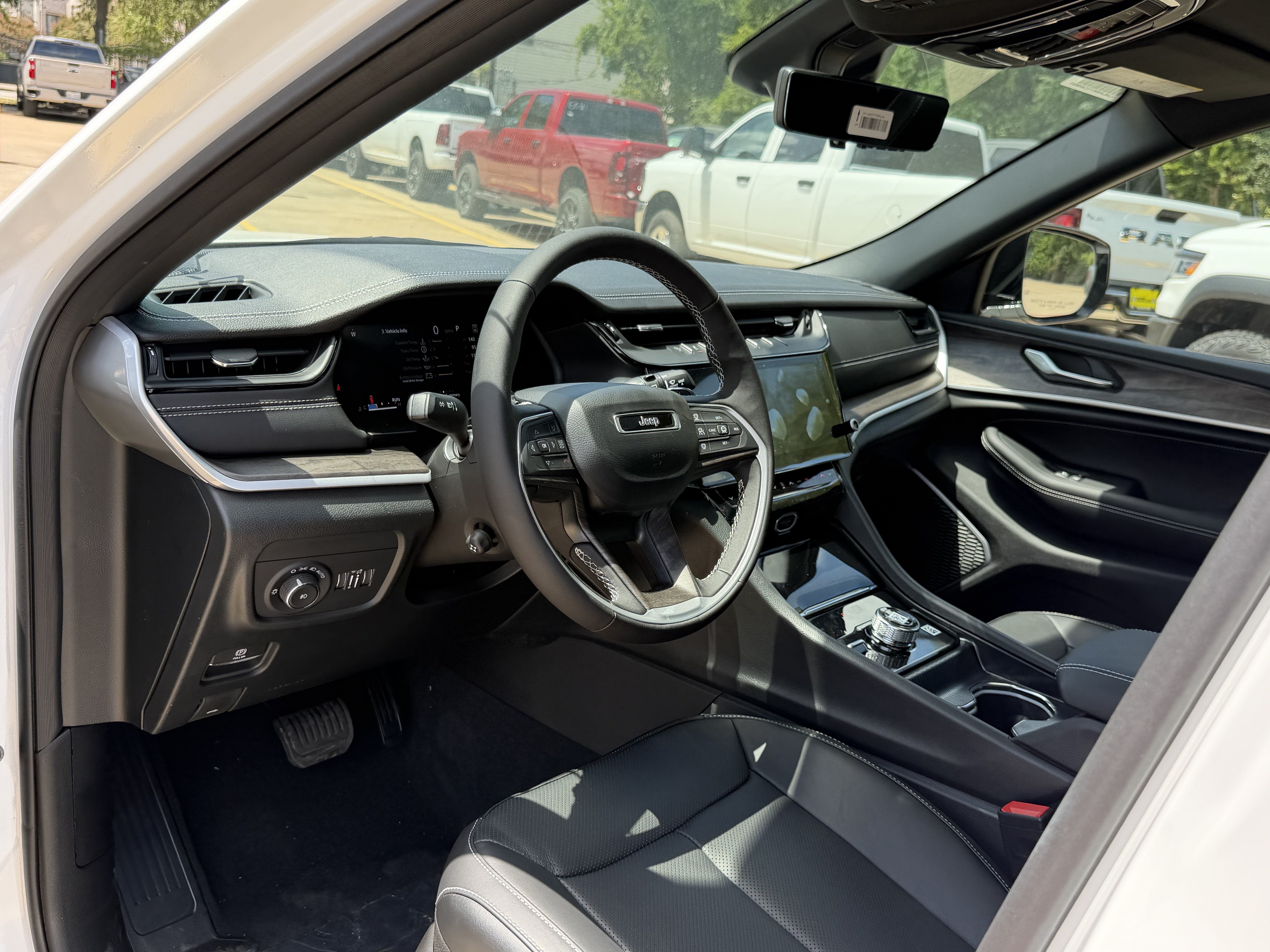 2026 Jeep Grand Cherokee Limited Reserve