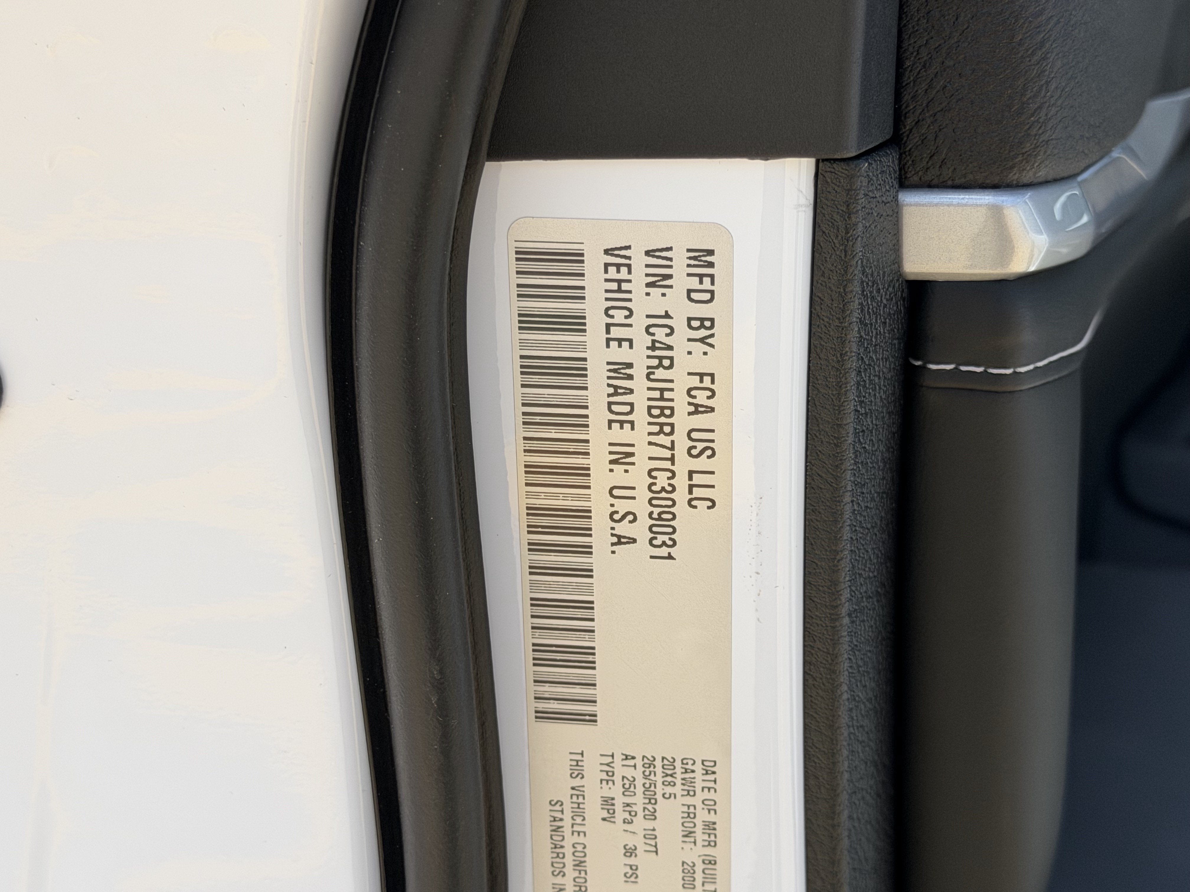 2026 Jeep Grand Cherokee Limited Reserve