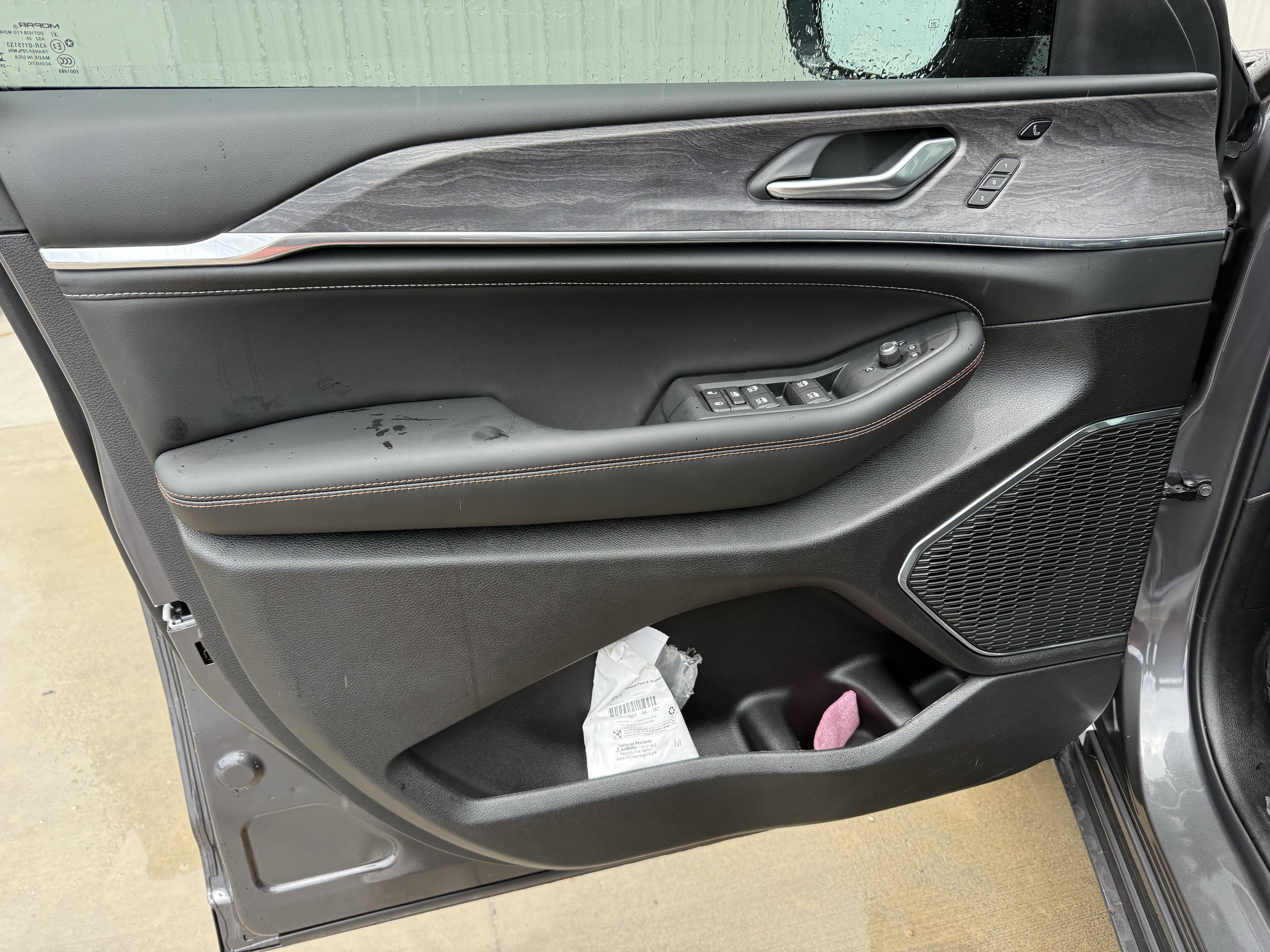 2025 Jeep Grand Cherokee GRAND CHEROKEE OVERLAND 4X4