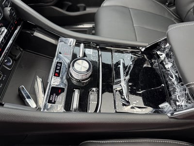 2025 Jeep Grand Cherokee GRAND CHEROKEE OVERLAND 4X4